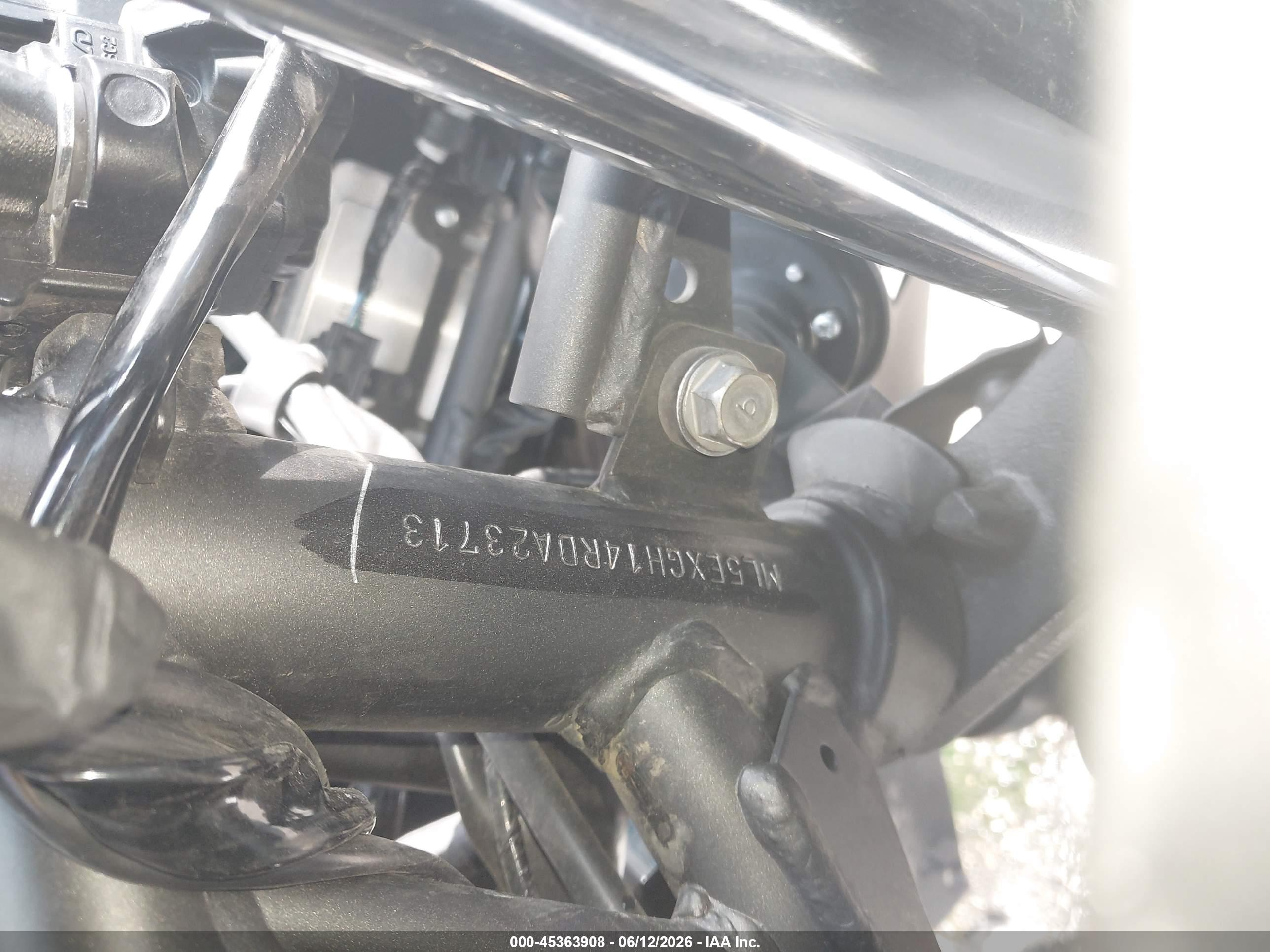KAWASAKI EX500 image 10