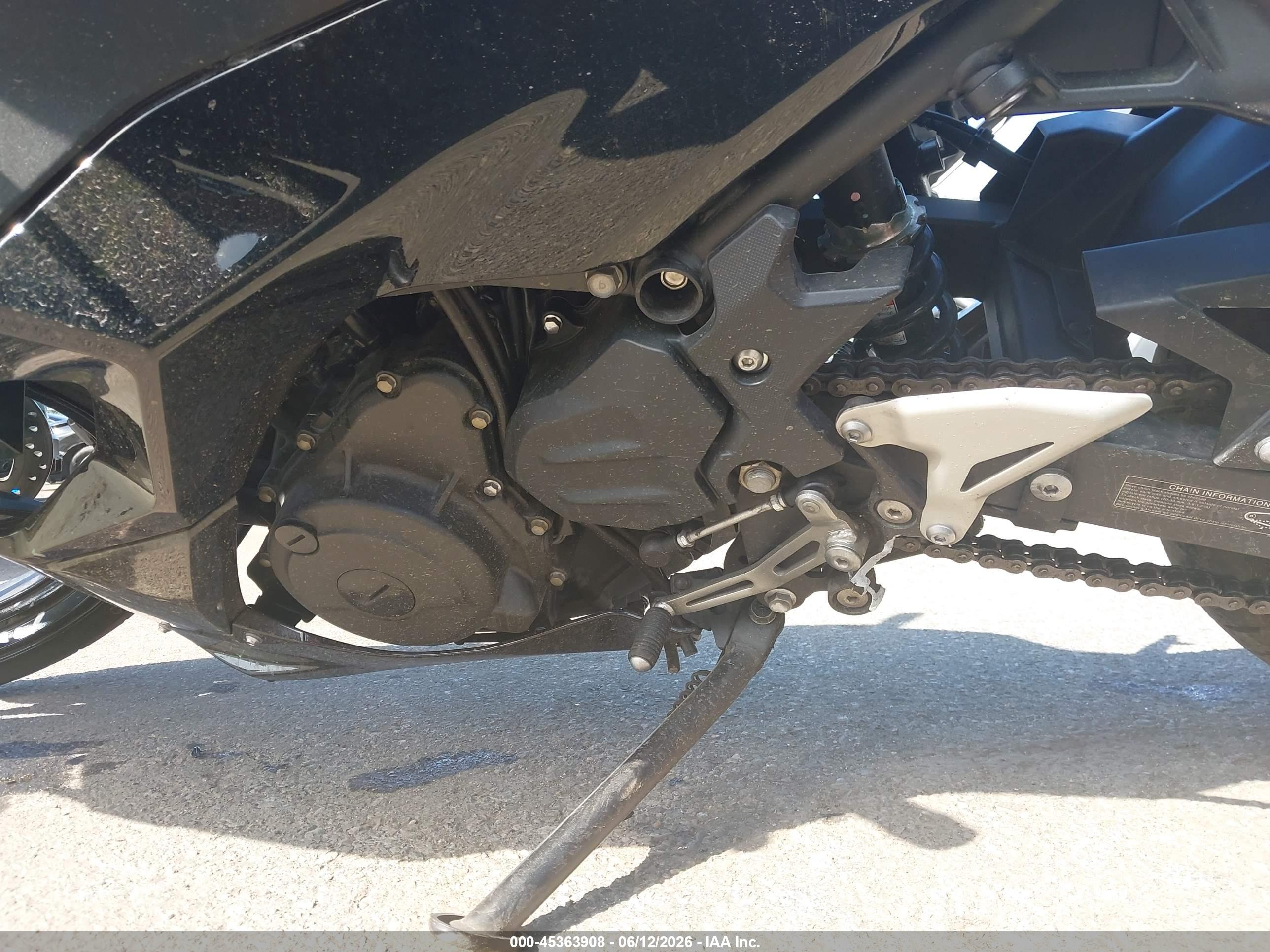 KAWASAKI EX500 image 8