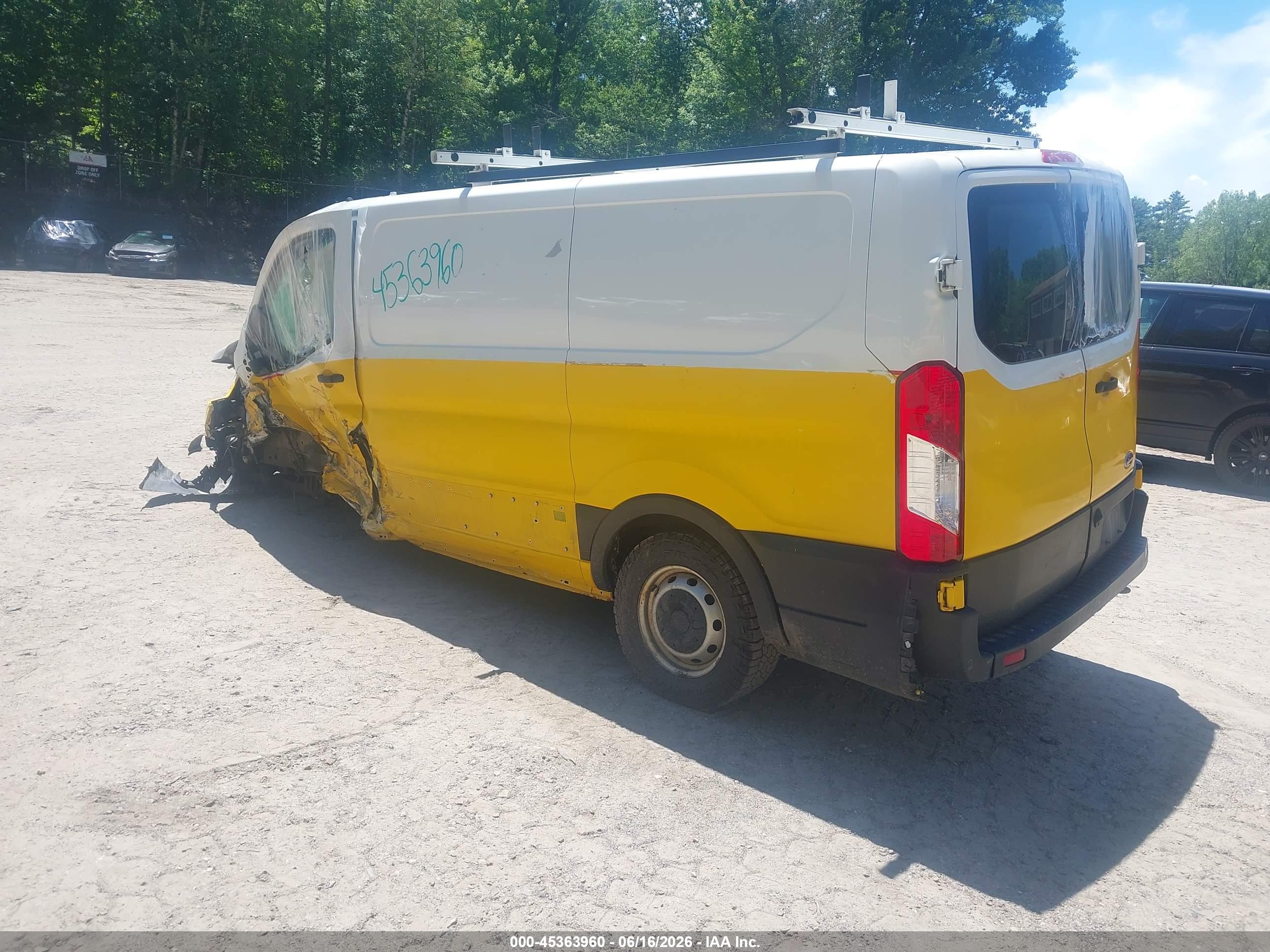 FORD TRANSIT-250 image 3