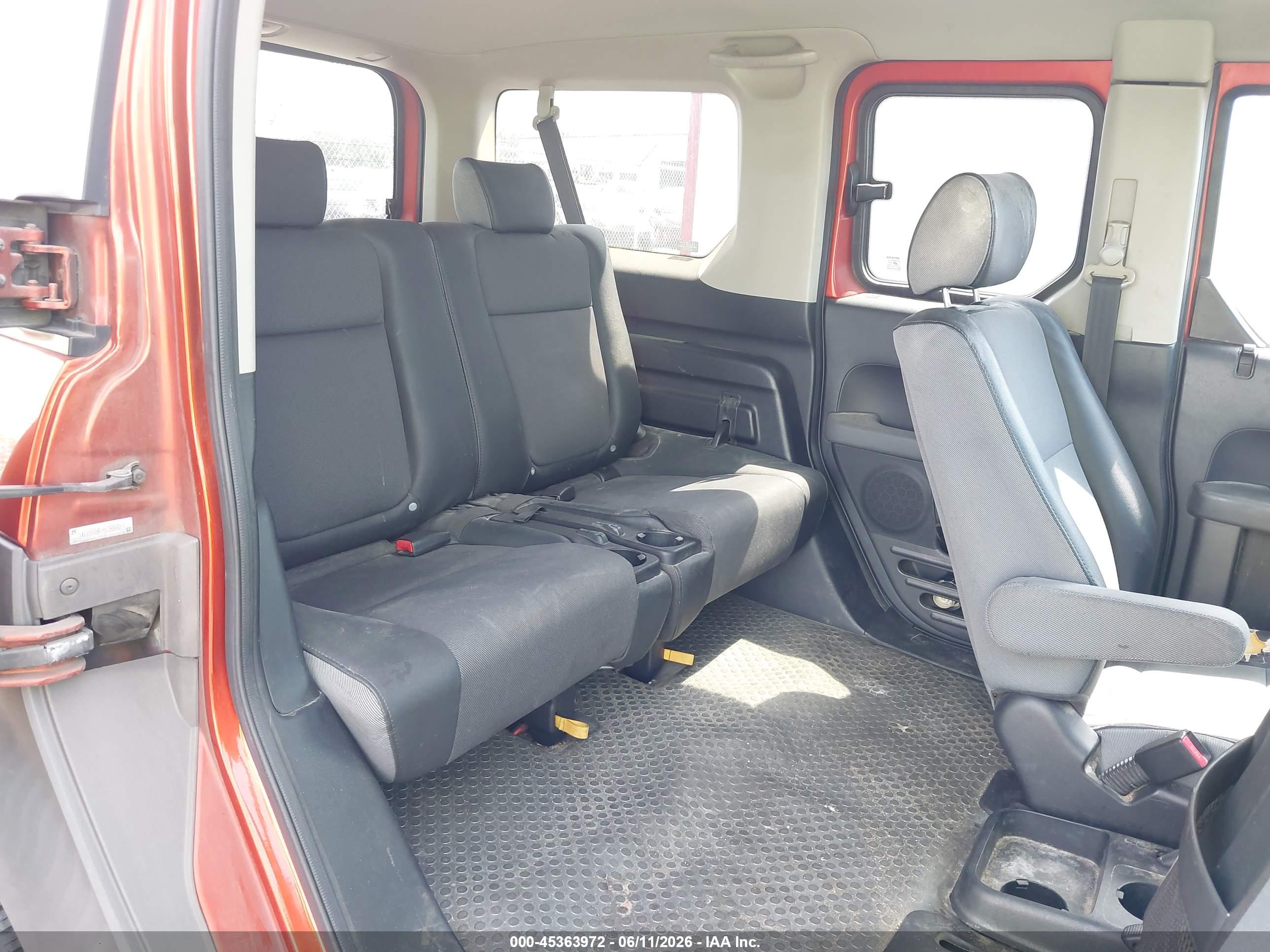 HONDA ELEMENT image 8