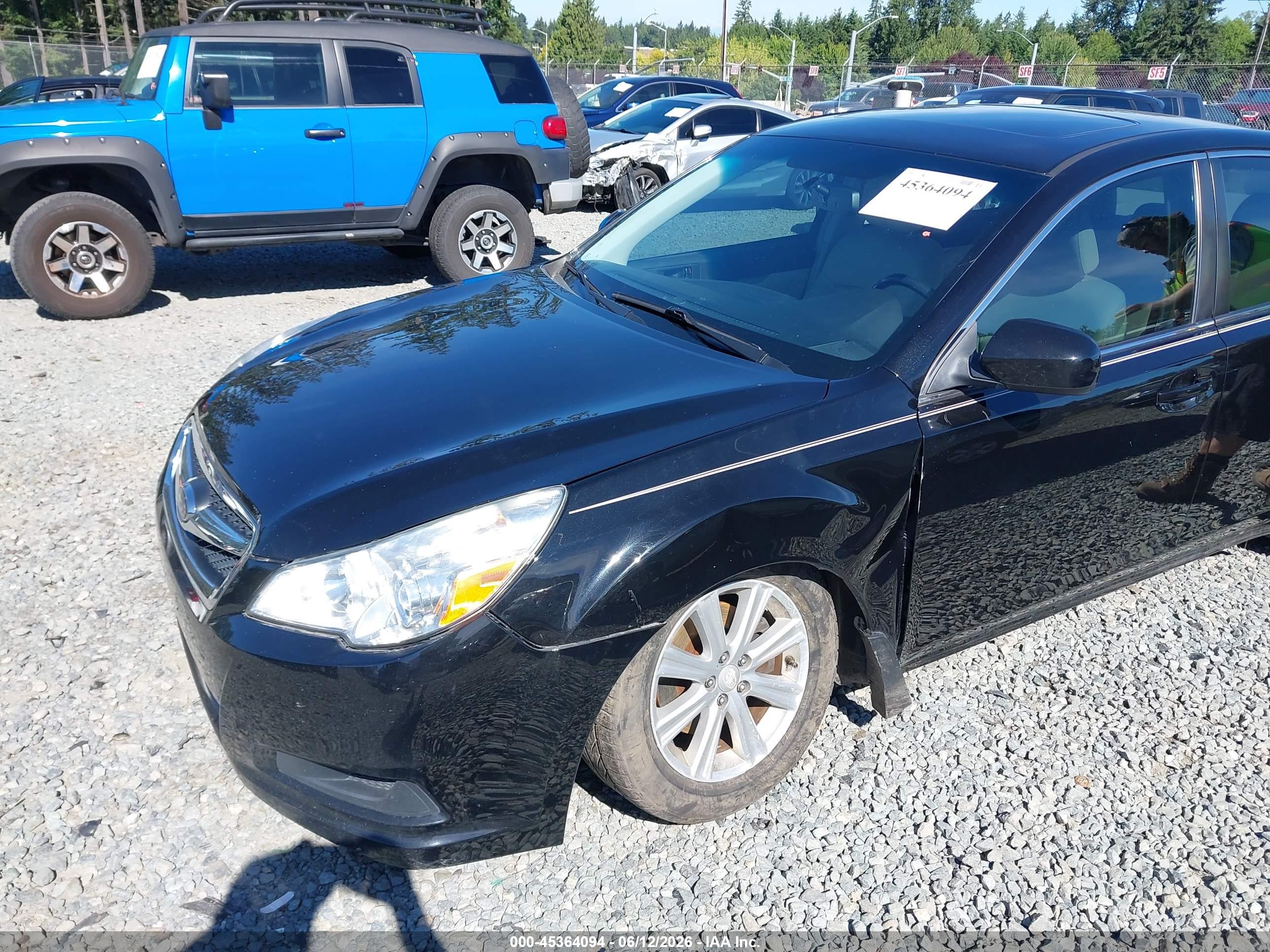 SUBARU LEGACY image 6