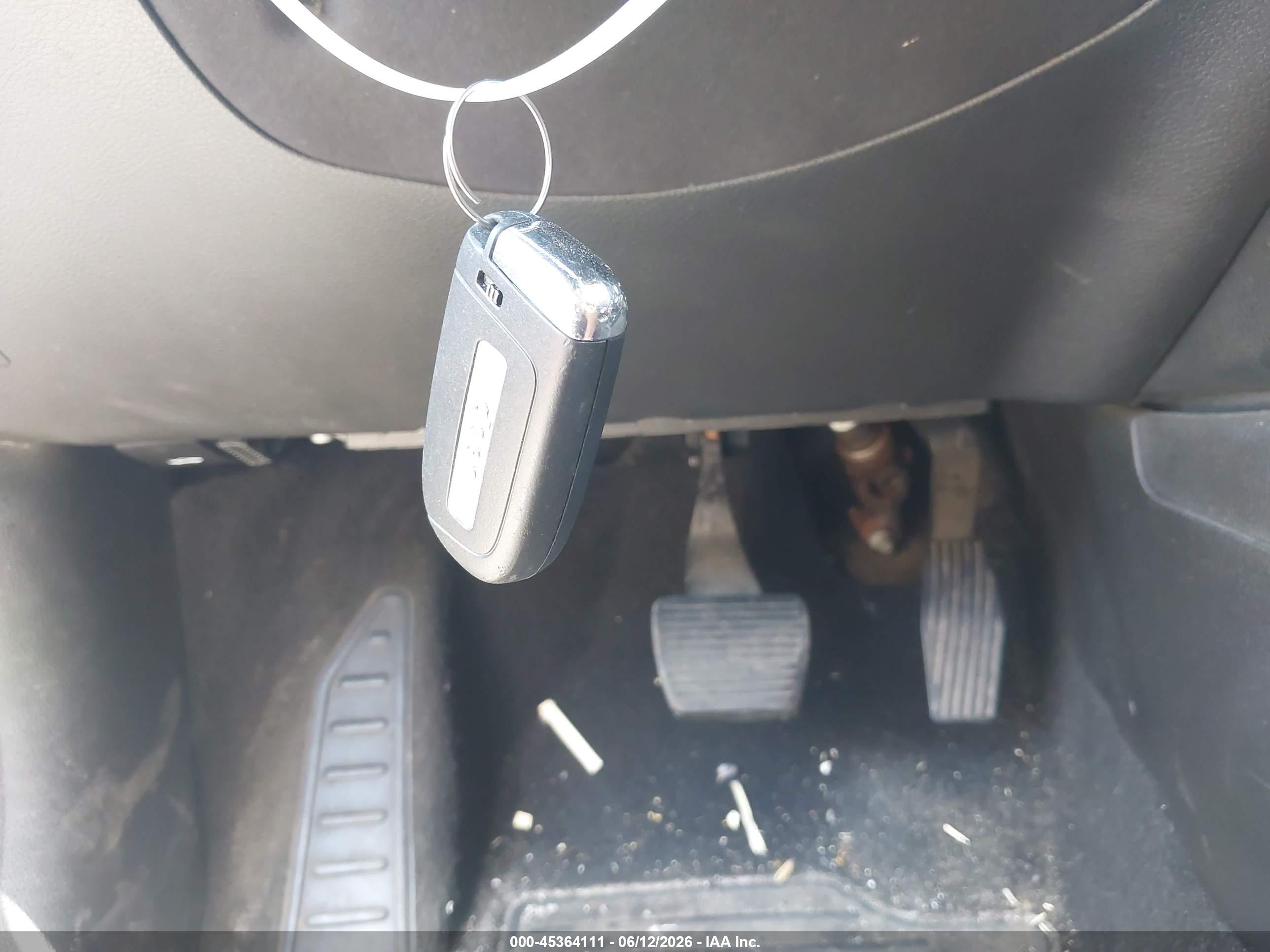JEEP RENEGADE image 11