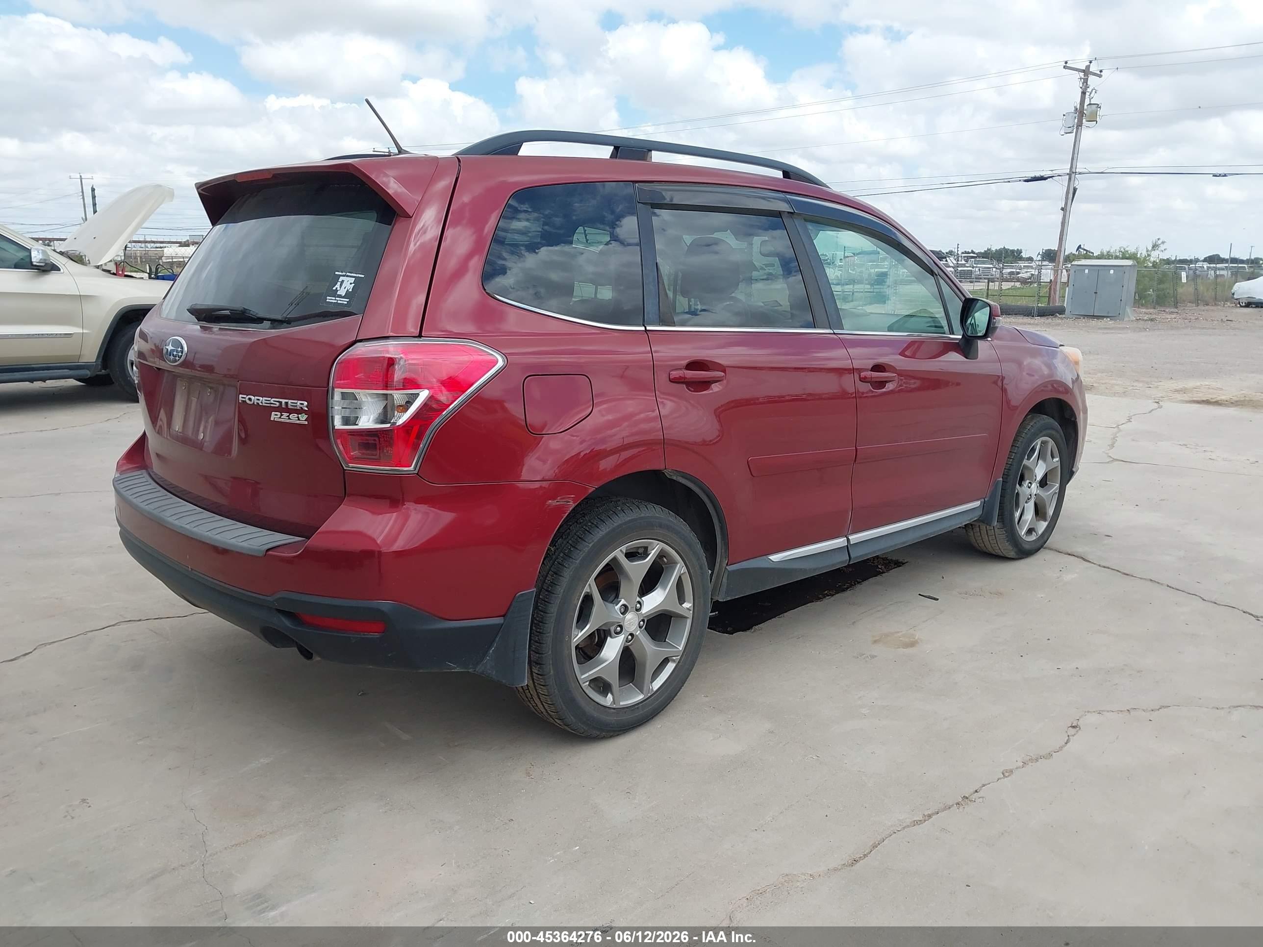 SUBARU FORESTER image 4