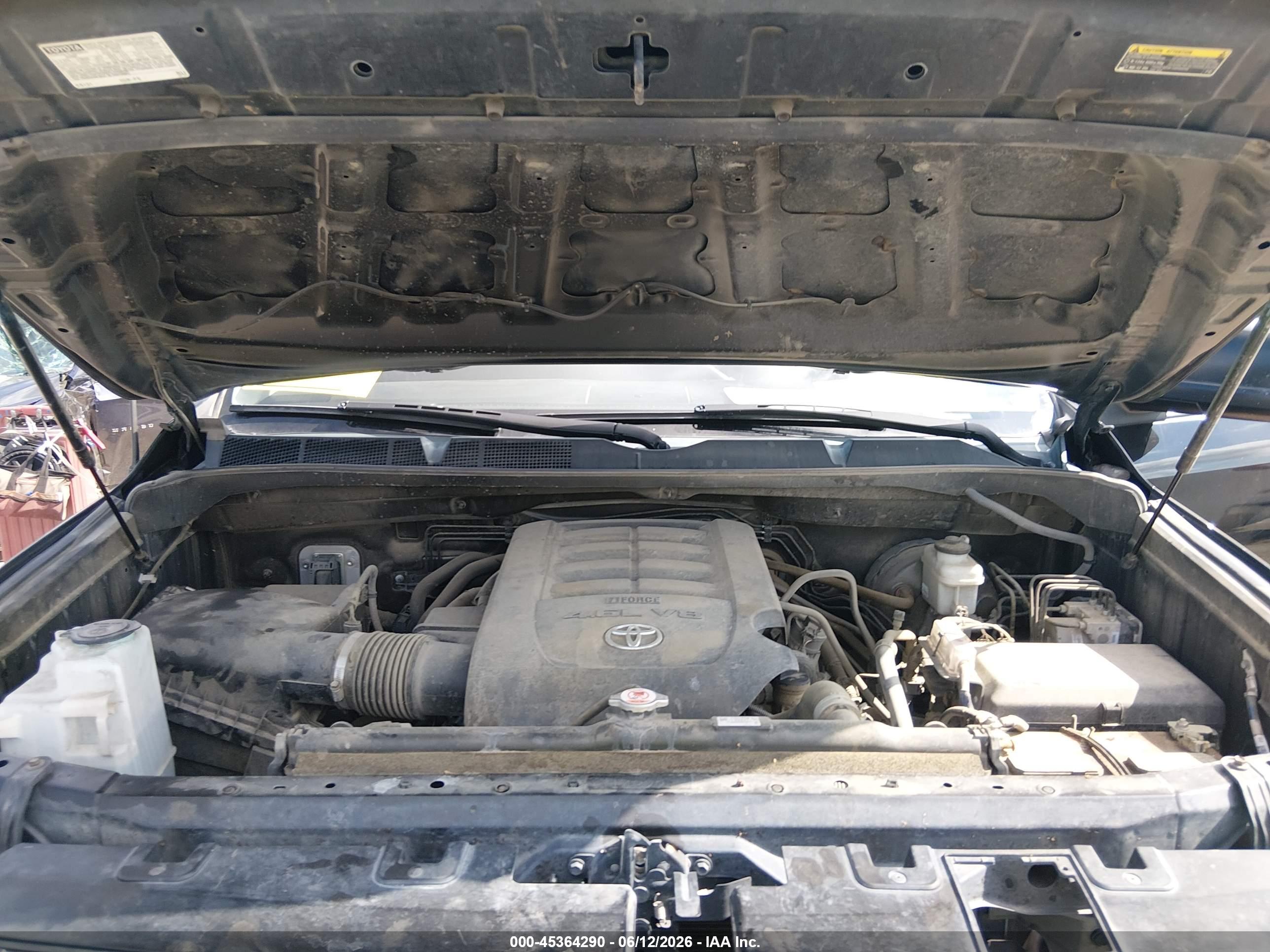 TOYOTA TUNDRA image 10