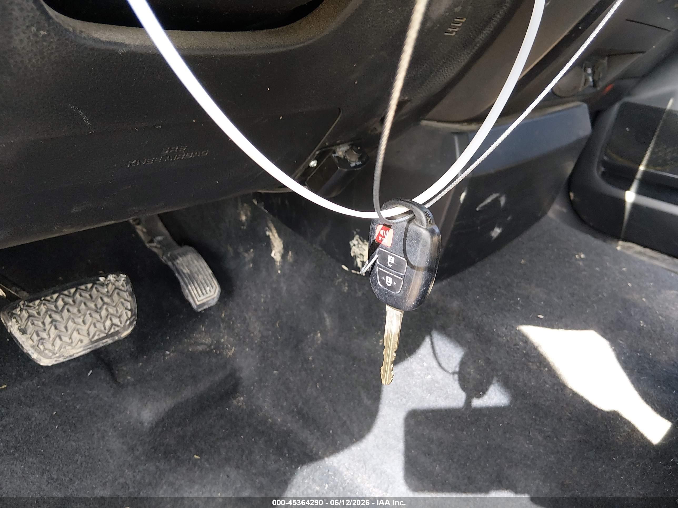 TOYOTA TUNDRA image 11