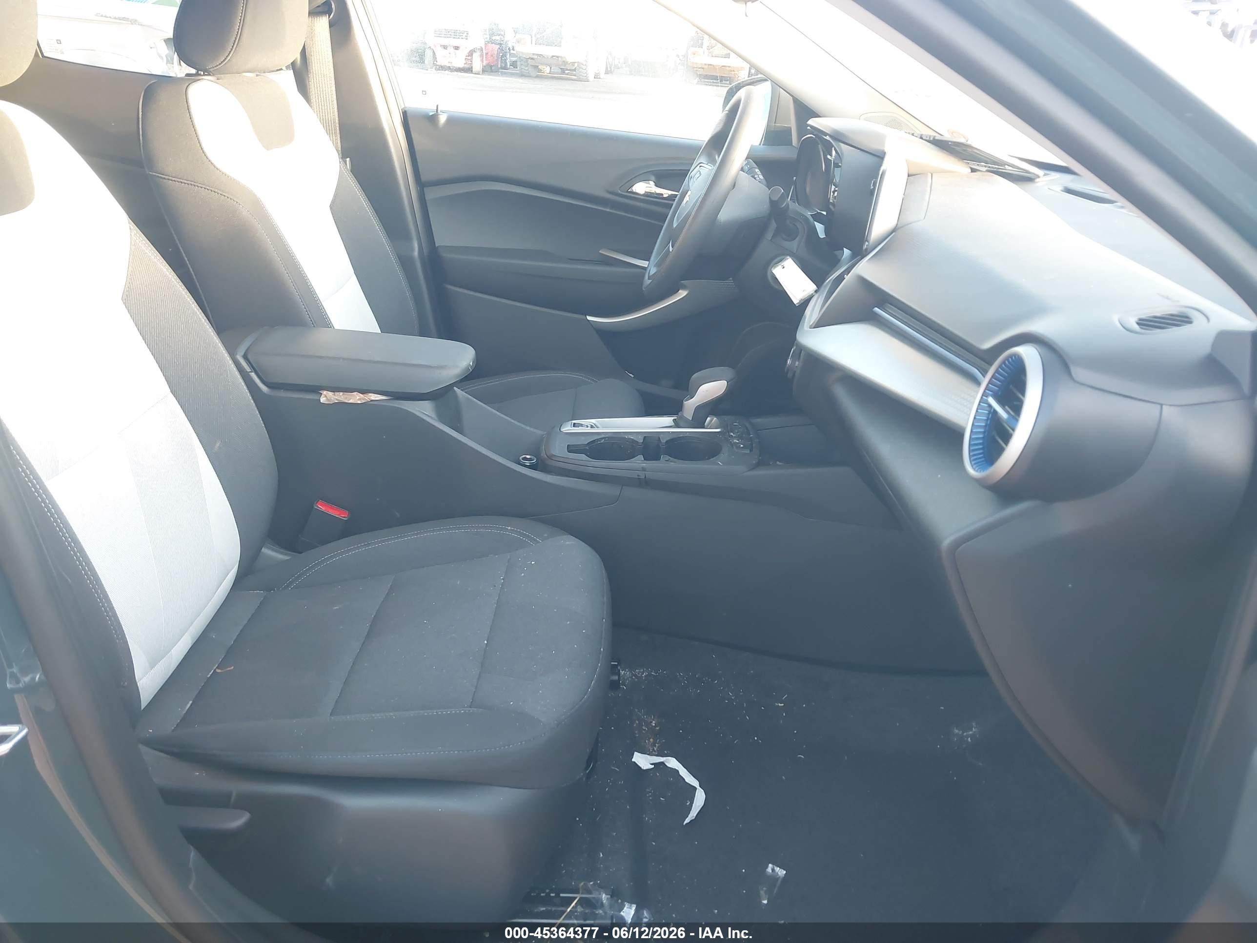 CHEVROLET TRAX image 5