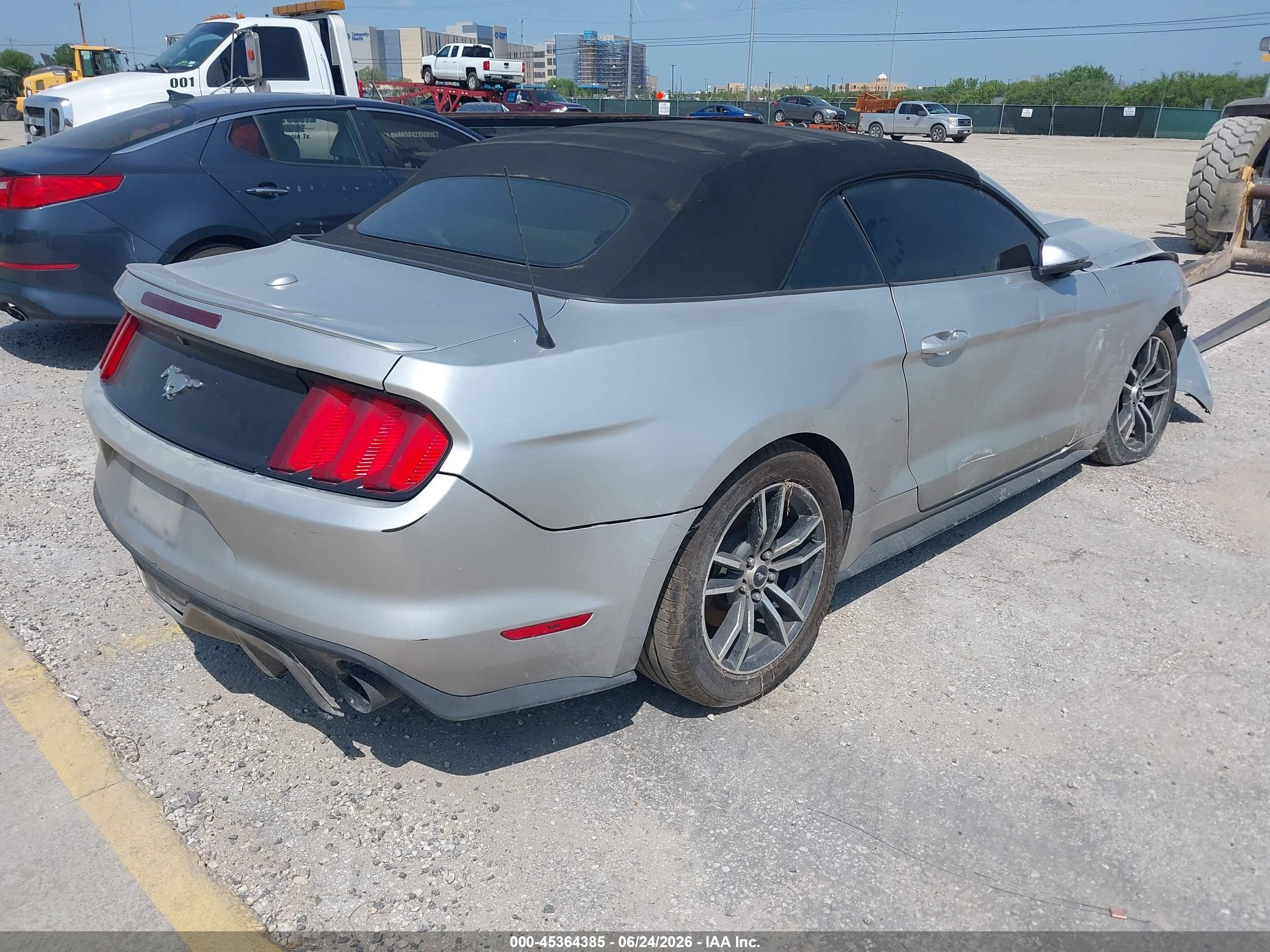FORD MUSTANG image 4