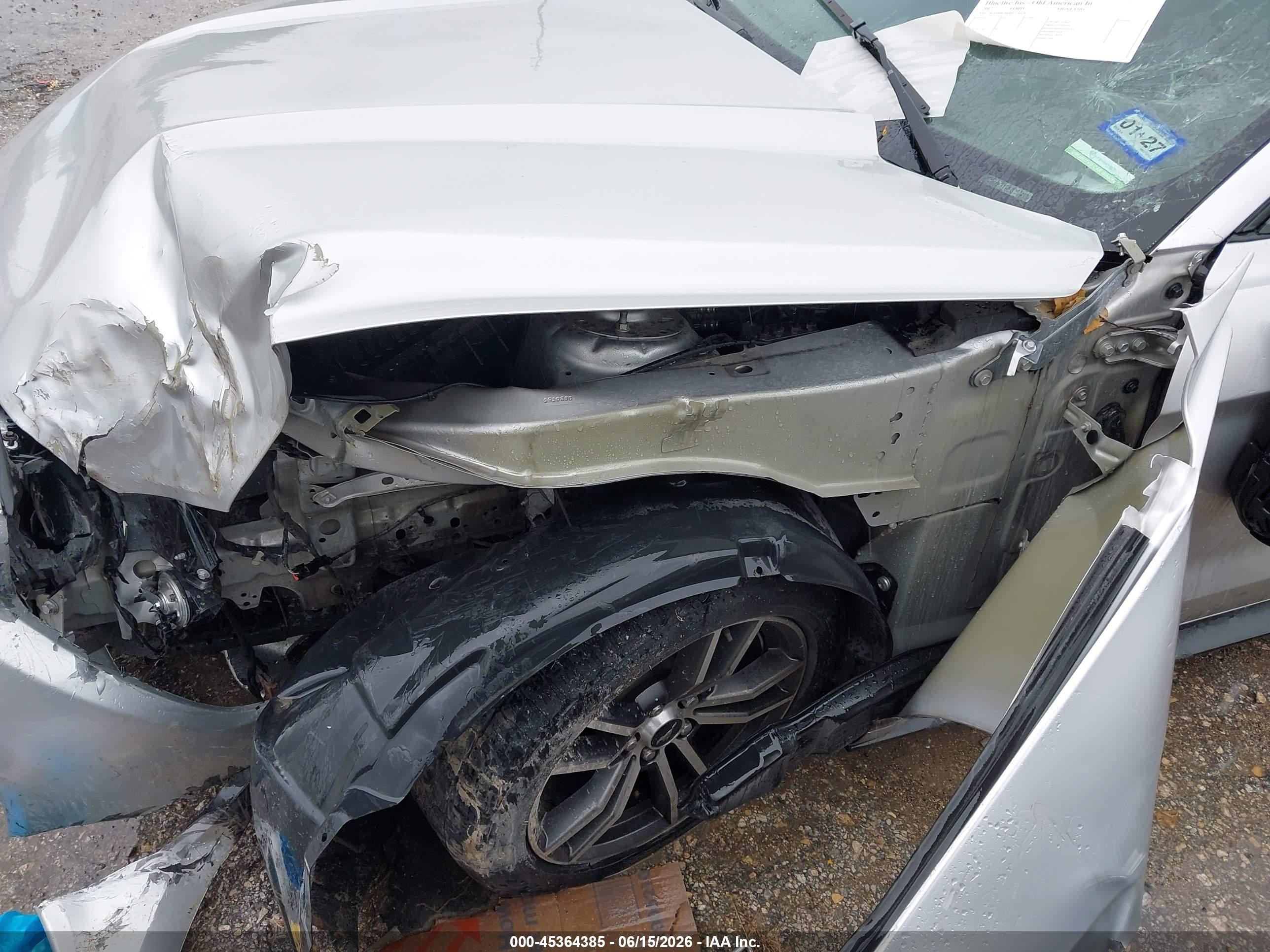 FORD MUSTANG image 6
