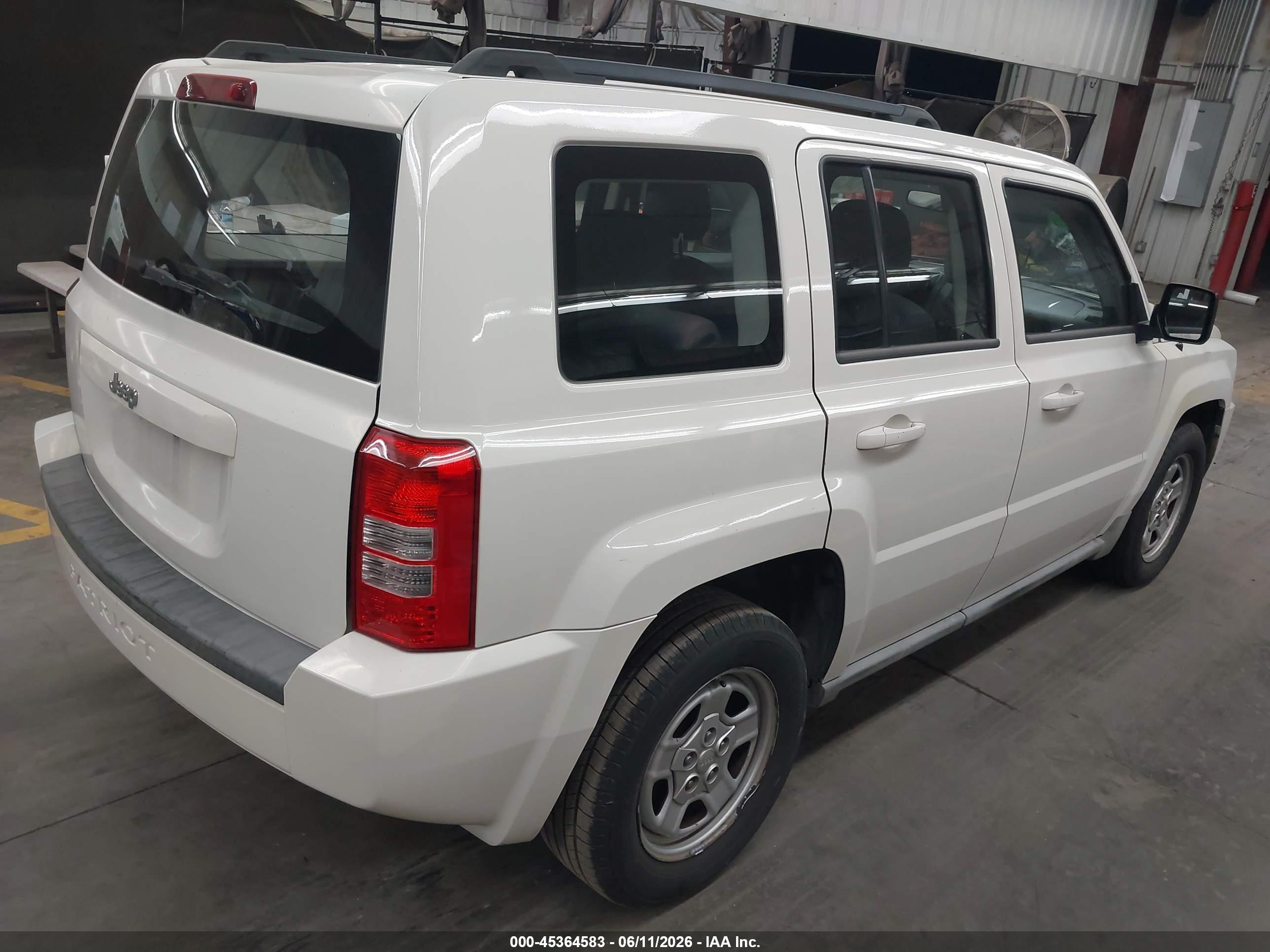 JEEP PATRIOT image 4