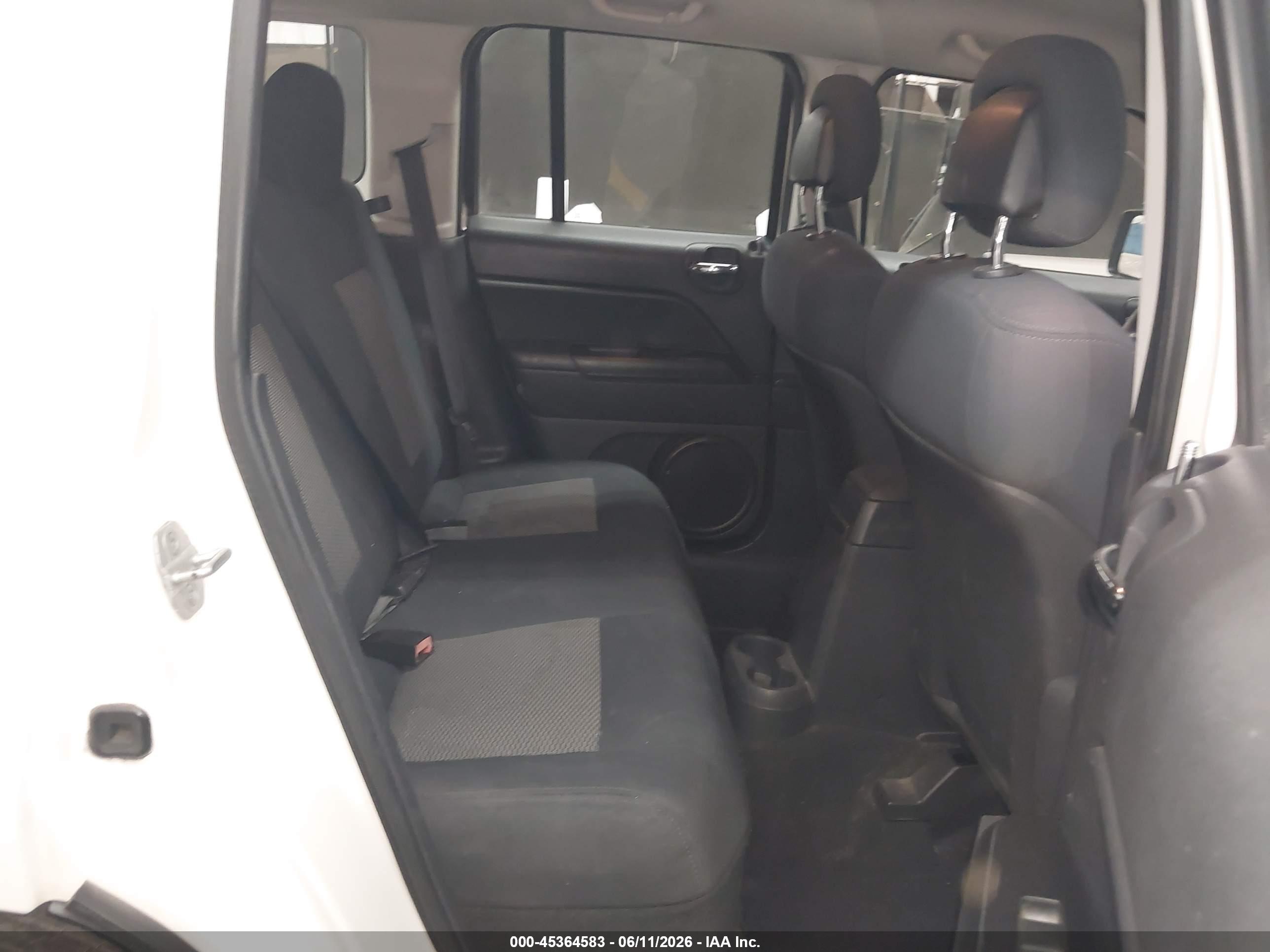 JEEP PATRIOT image 8