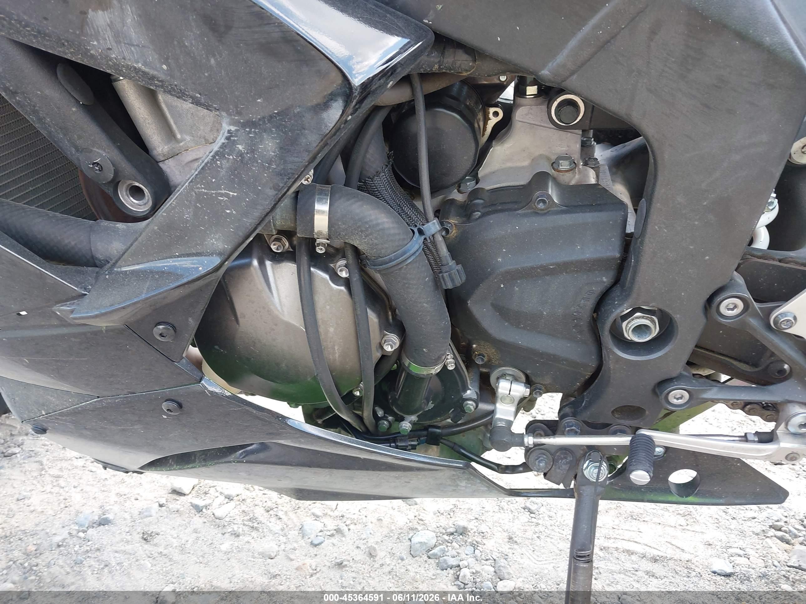 KAWASAKI ZX636 image 9