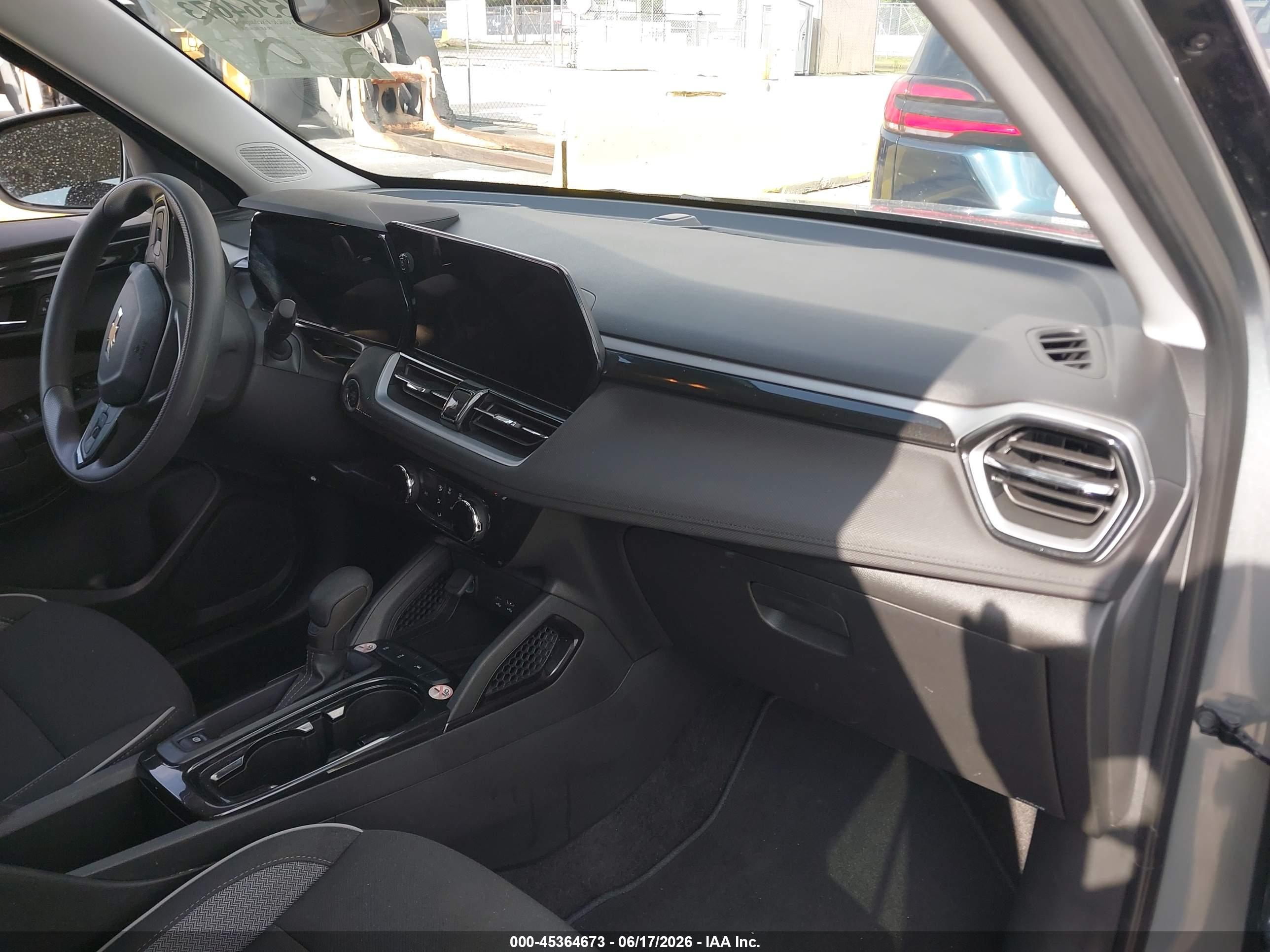 CHEVROLET TRAILBLAZER image 5