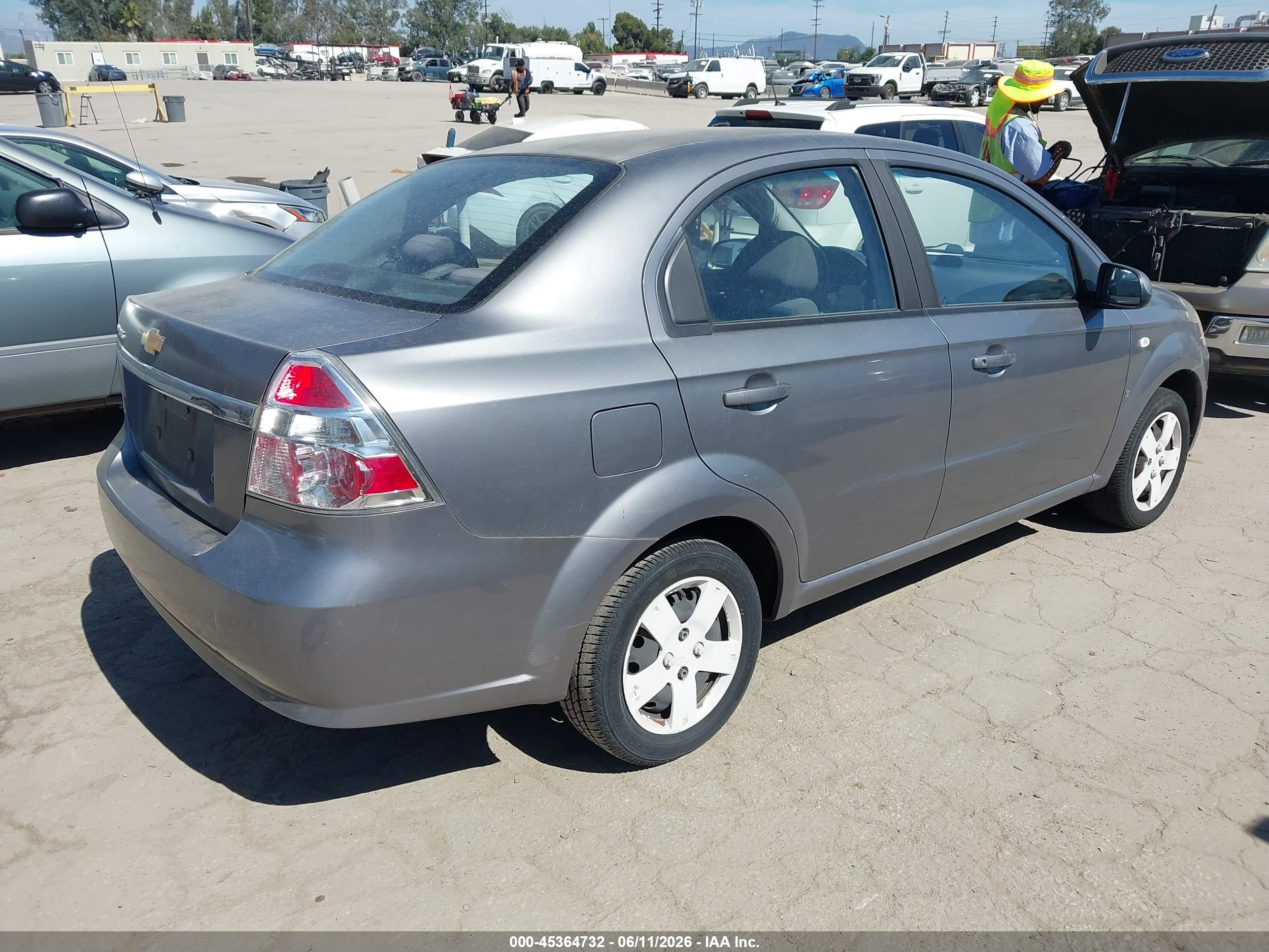 CHEVROLET AVEO image 4