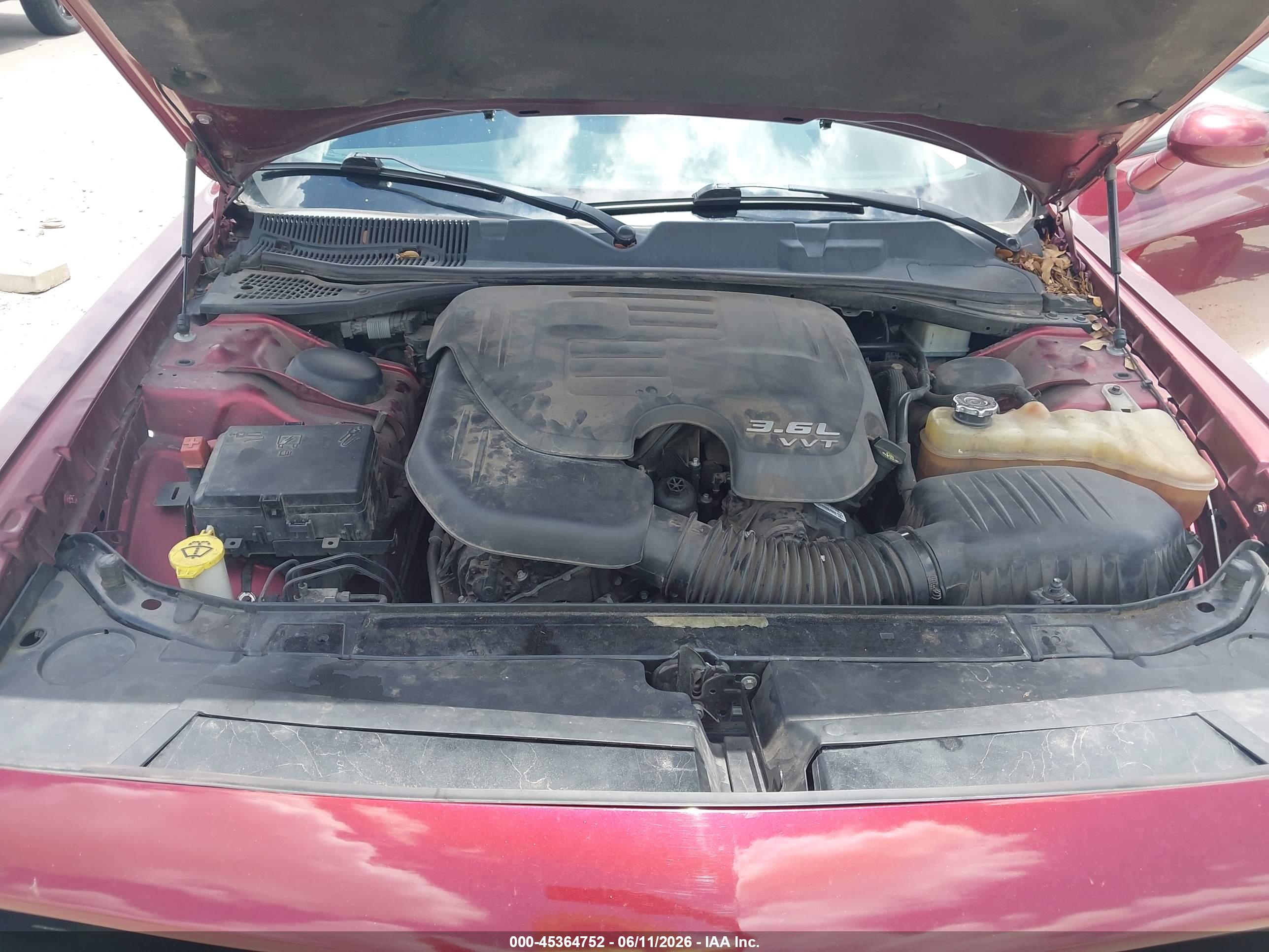 DODGE CHALLENGER image 10