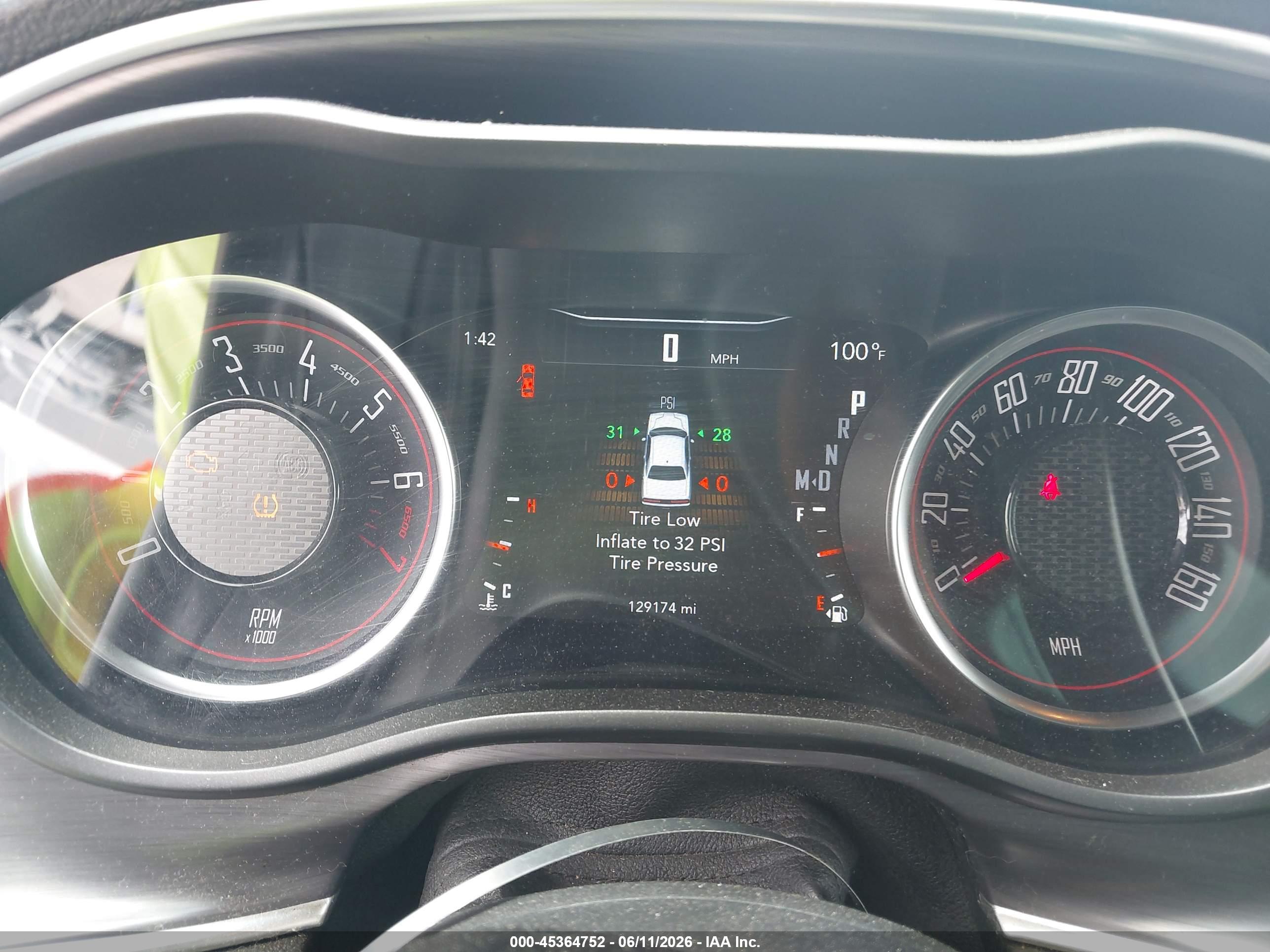 DODGE CHALLENGER image 7