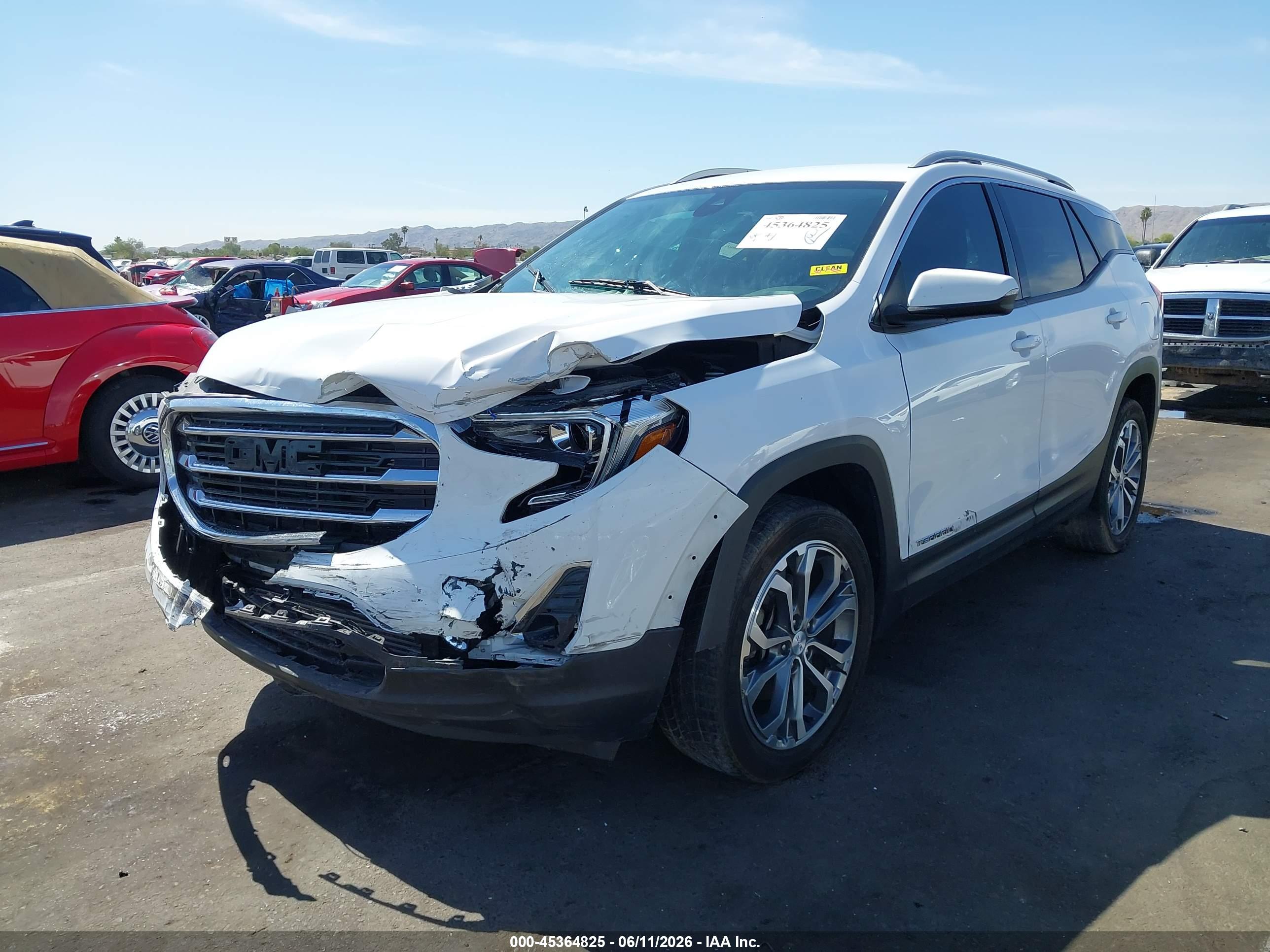 GMC TERRAIN image 2