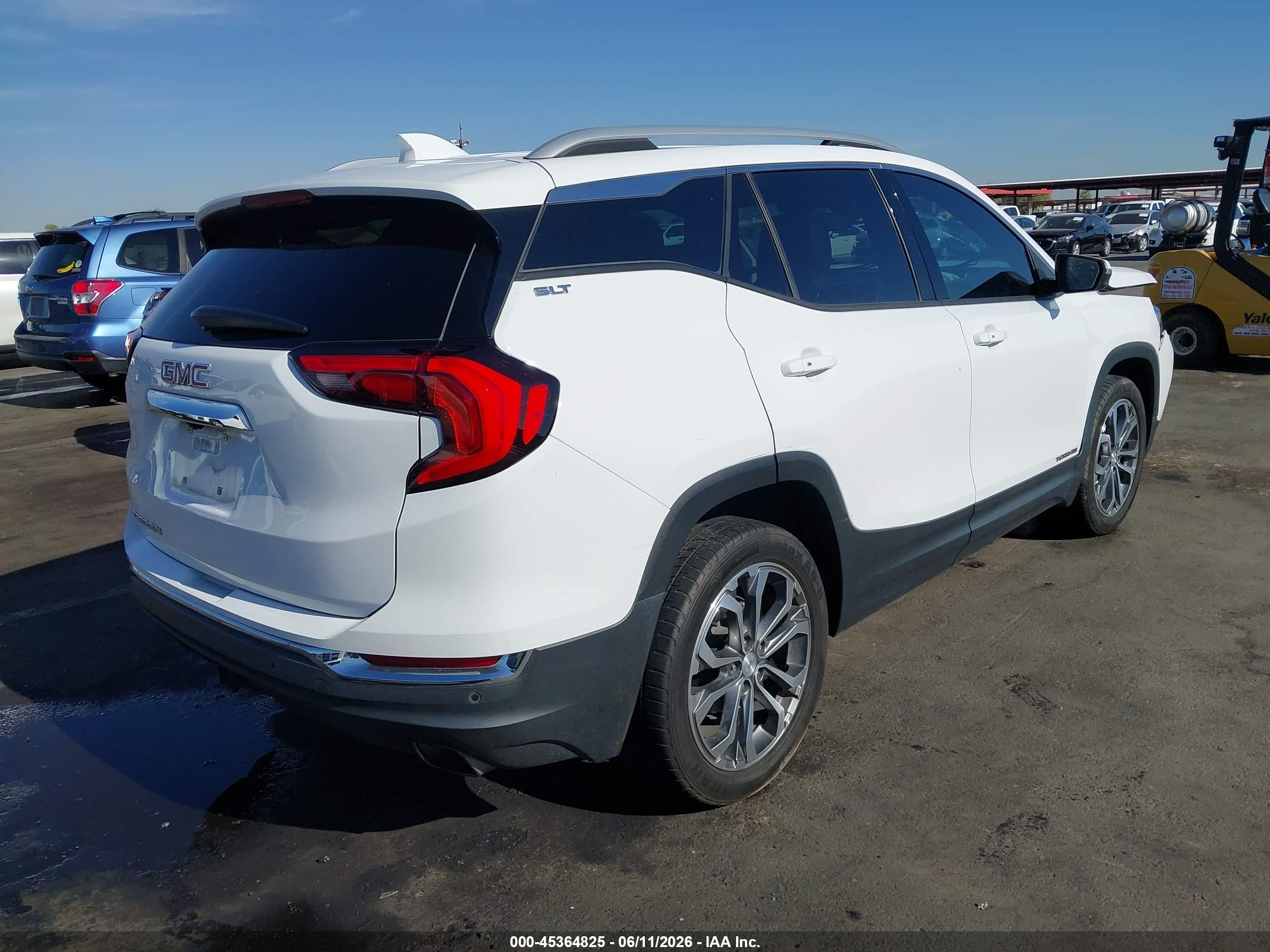 GMC TERRAIN image 4