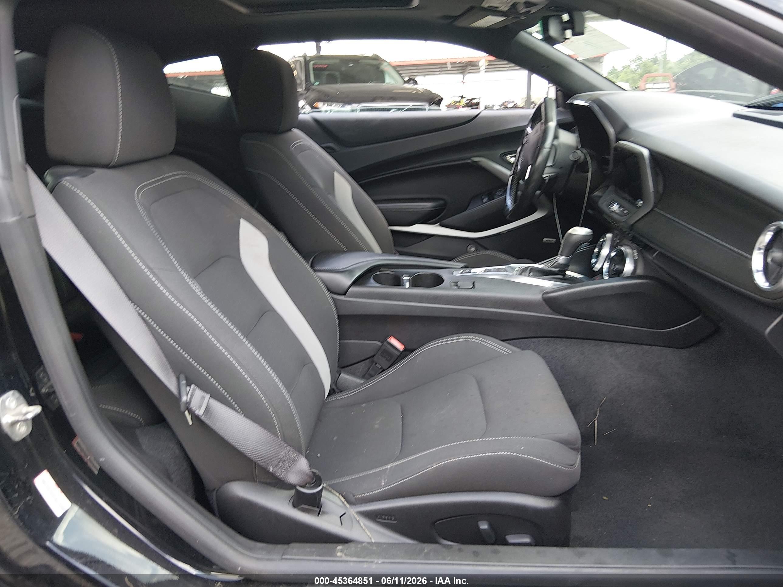 CHEVROLET CAMARO image 5