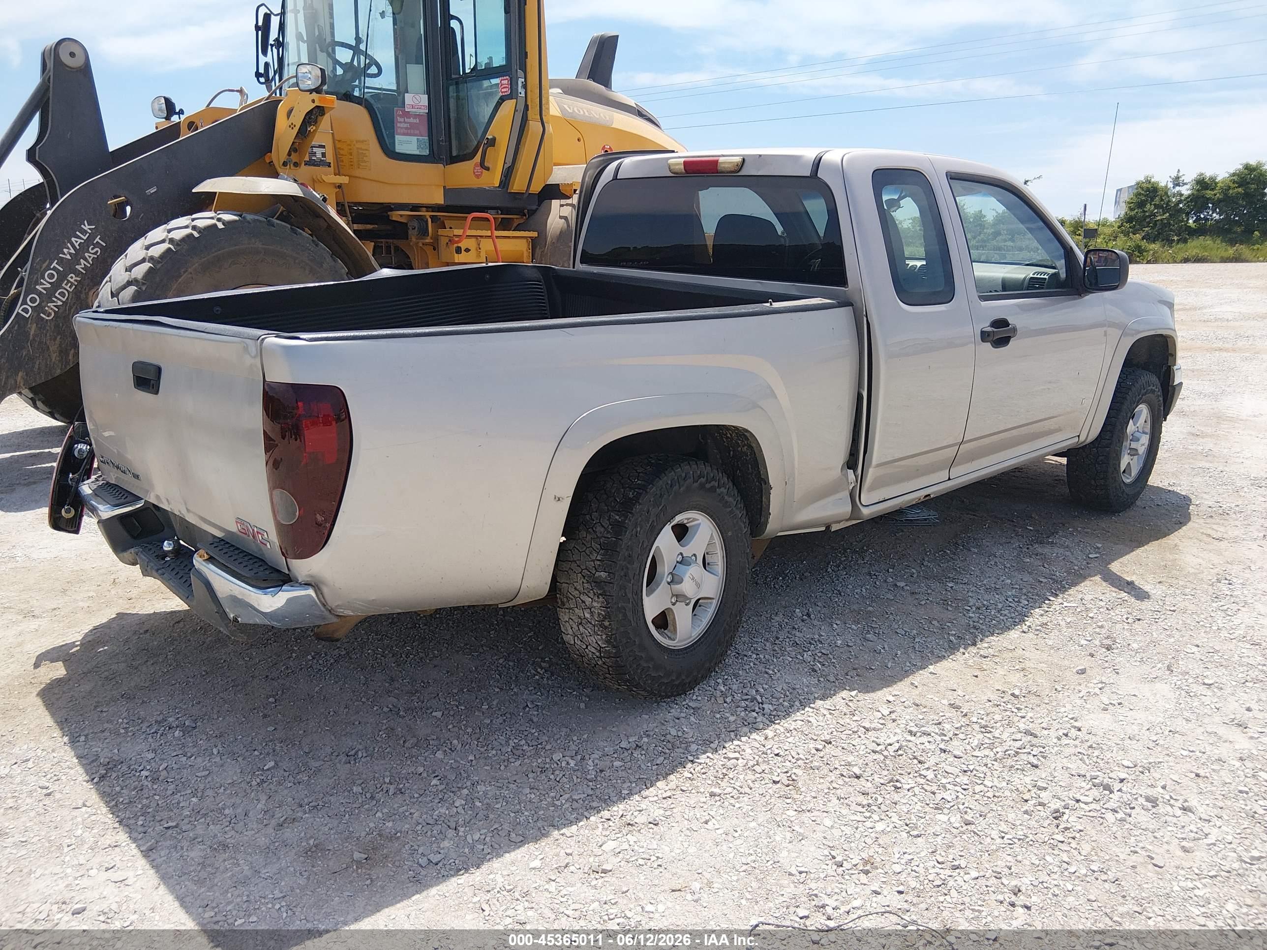 GMC CANYON image 4