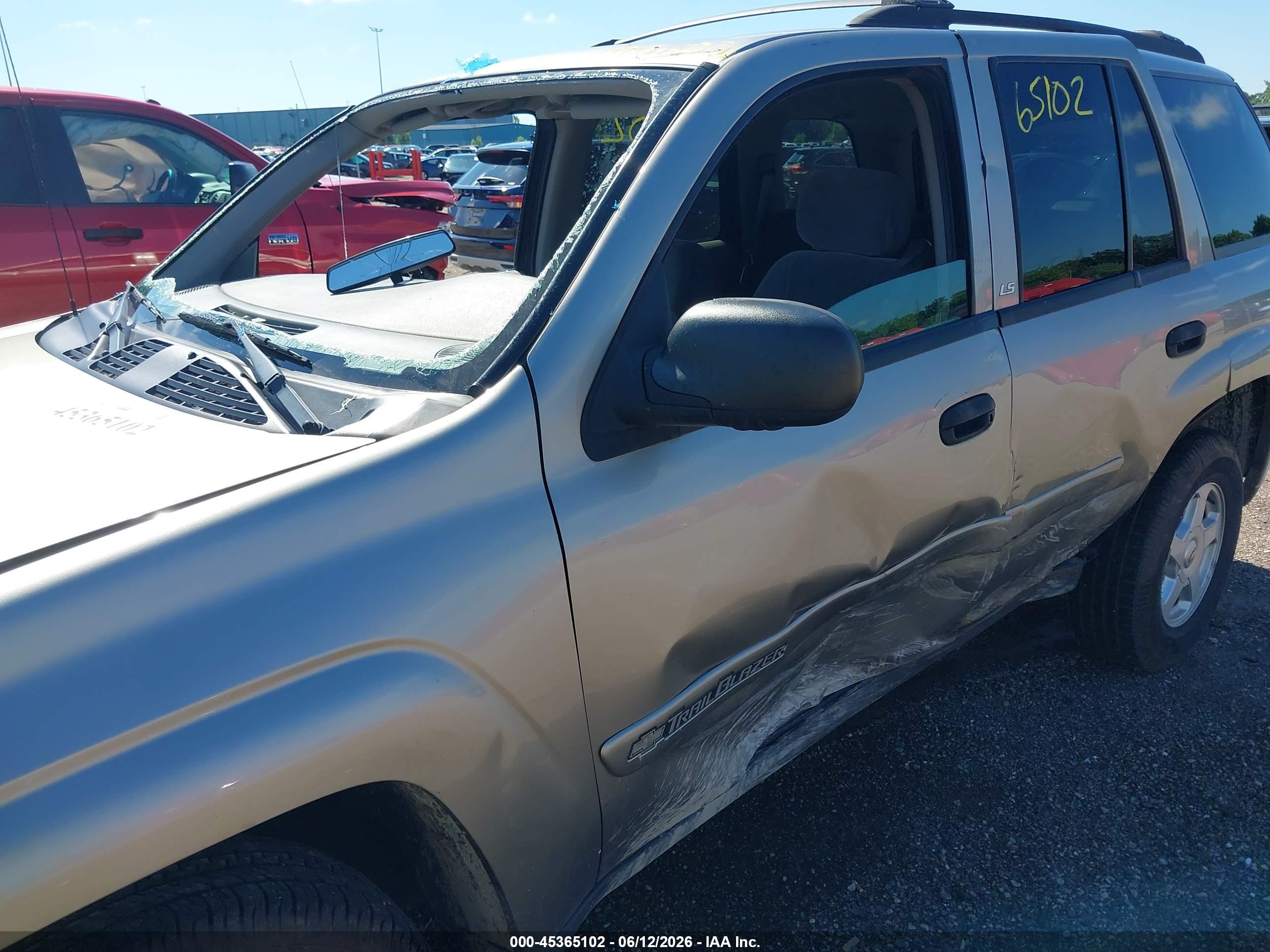 CHEVROLET TRAILBLAZER image 6