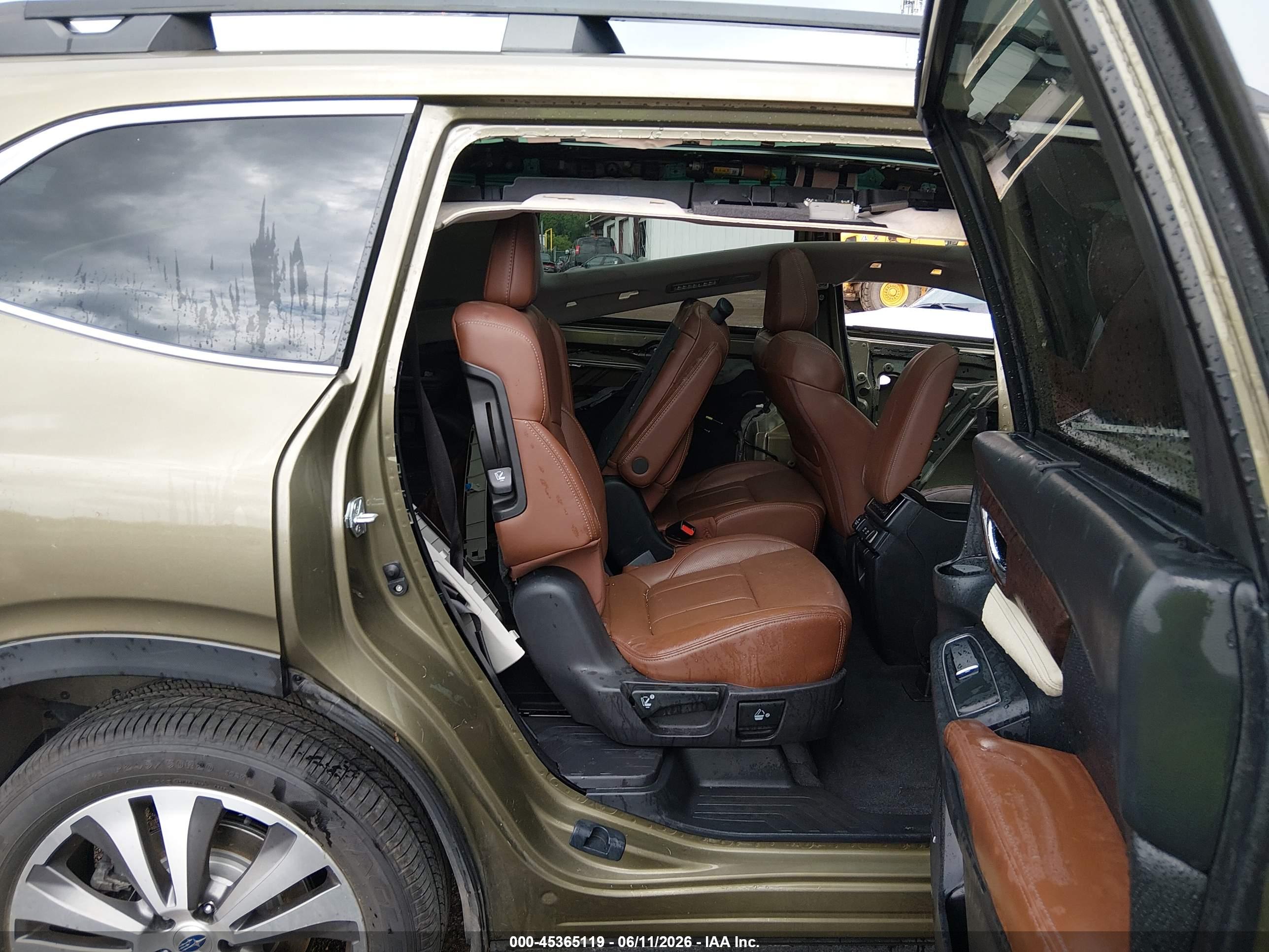 SUBARU ASCENT image 8