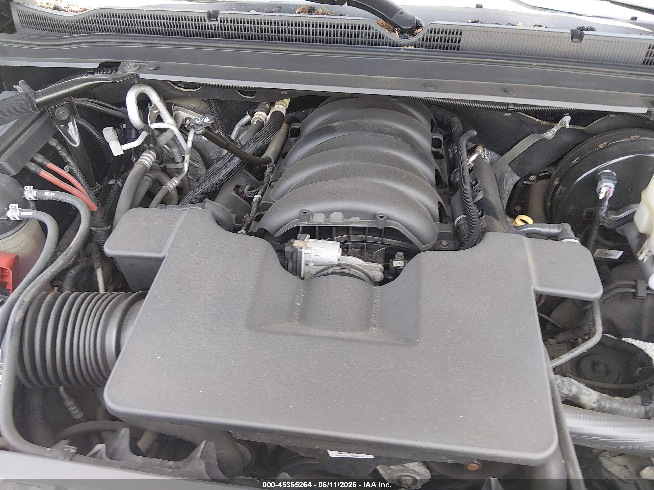 CHEVROLET SUBURBAN image 10