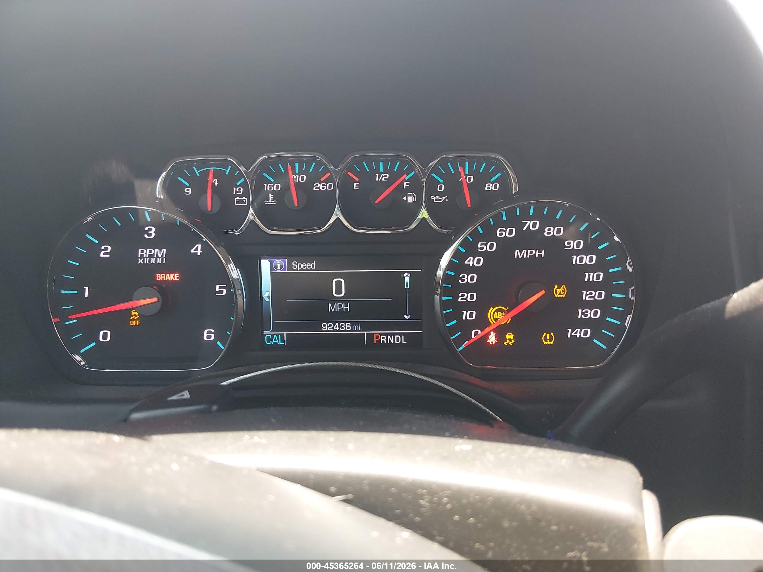 CHEVROLET SUBURBAN image 7