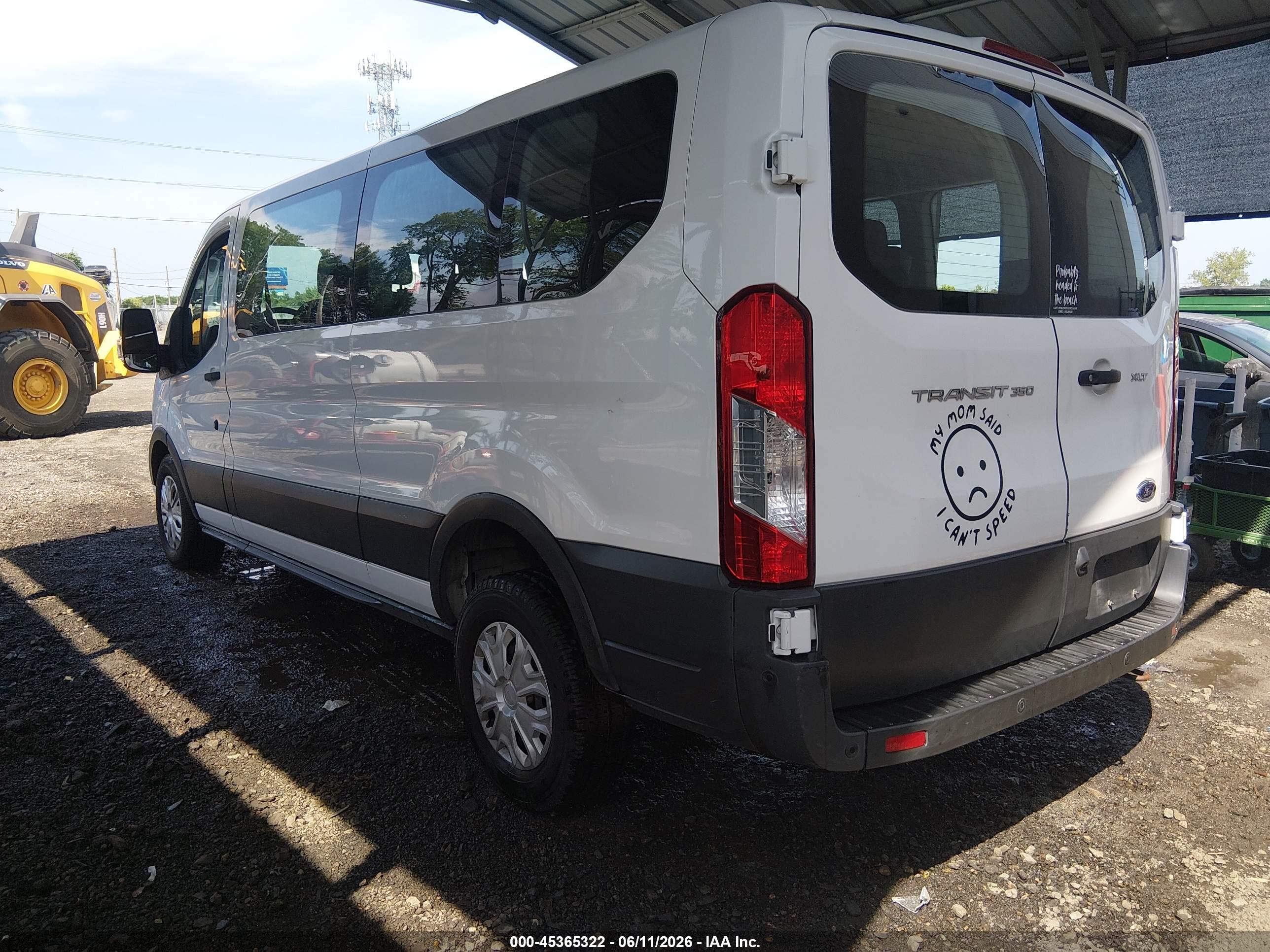 FORD TRANSIT-350 image 3
