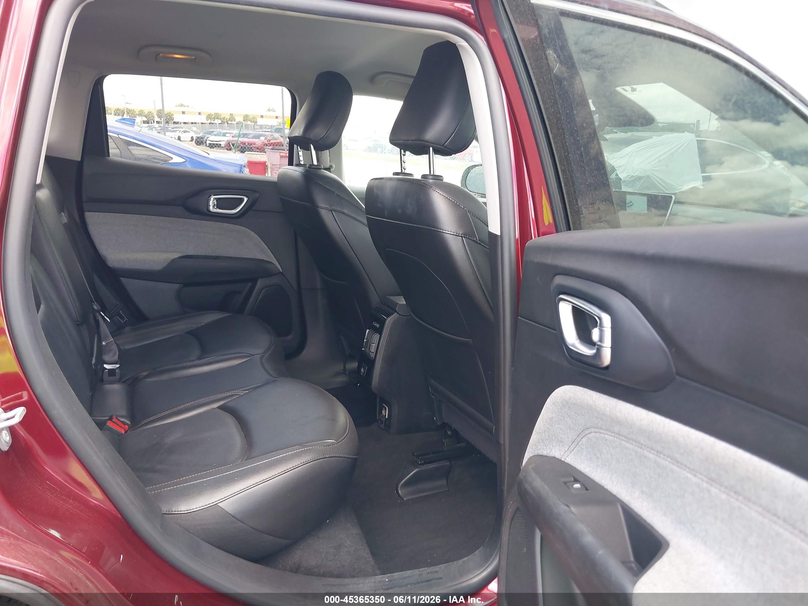 JEEP COMPASS image 8