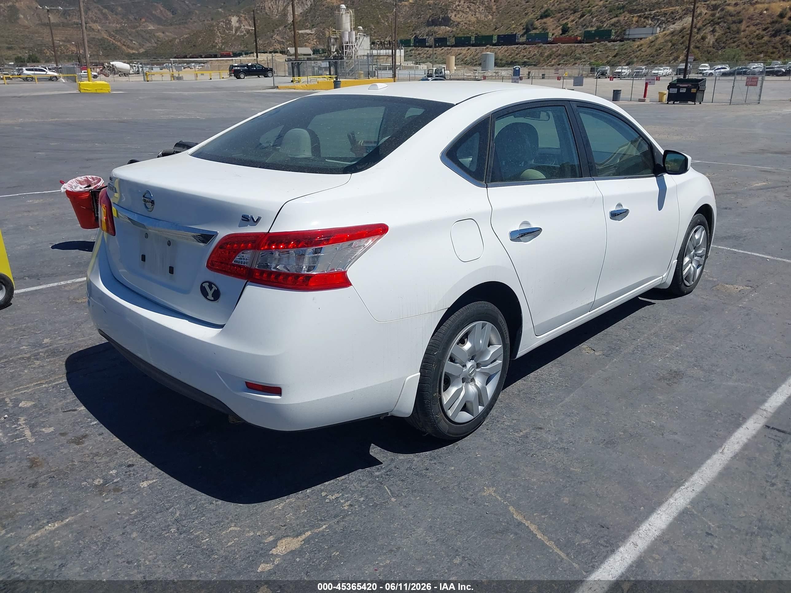 NISSAN SENTRA image 4