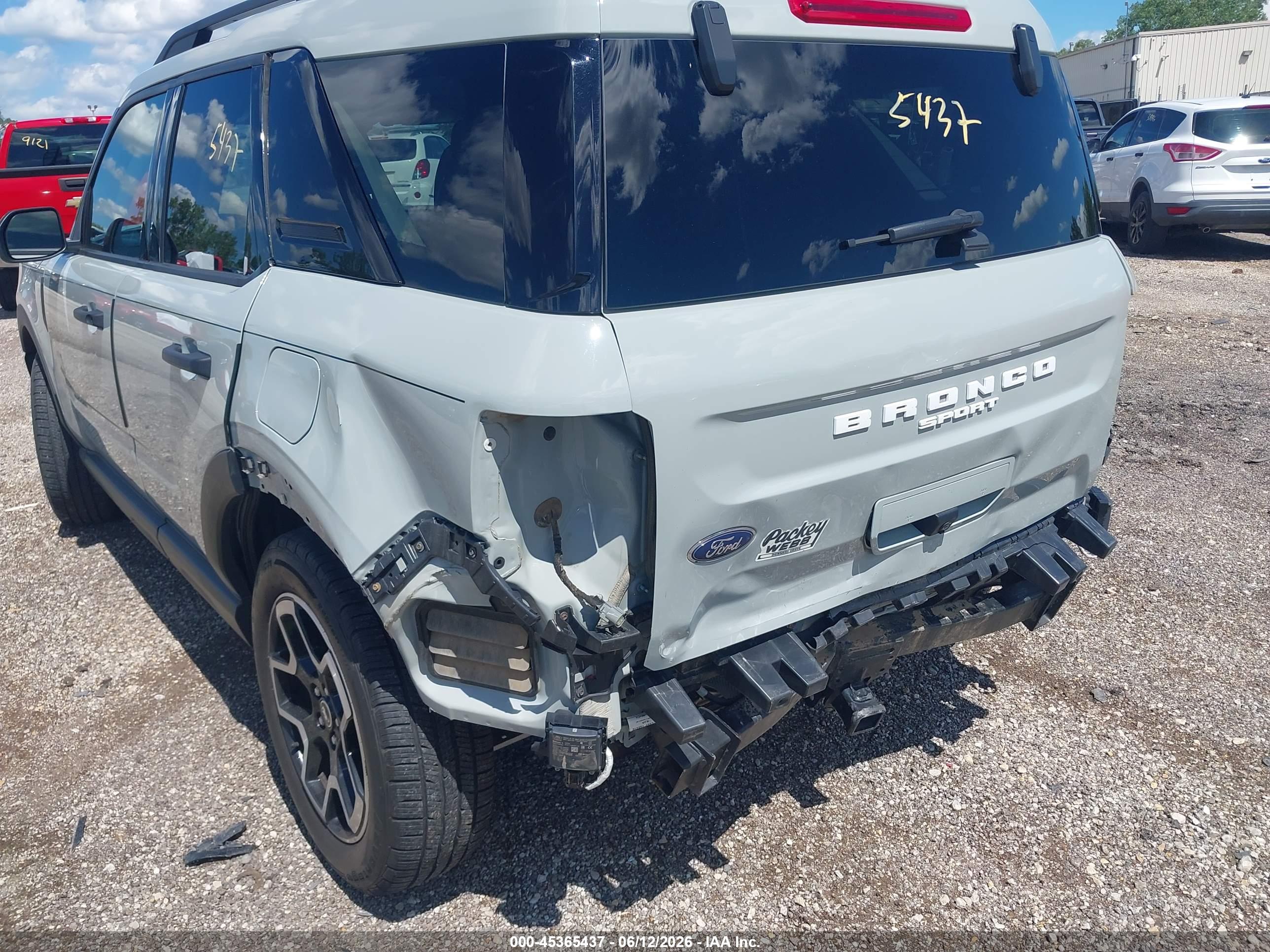 FORD BRONCO image 6