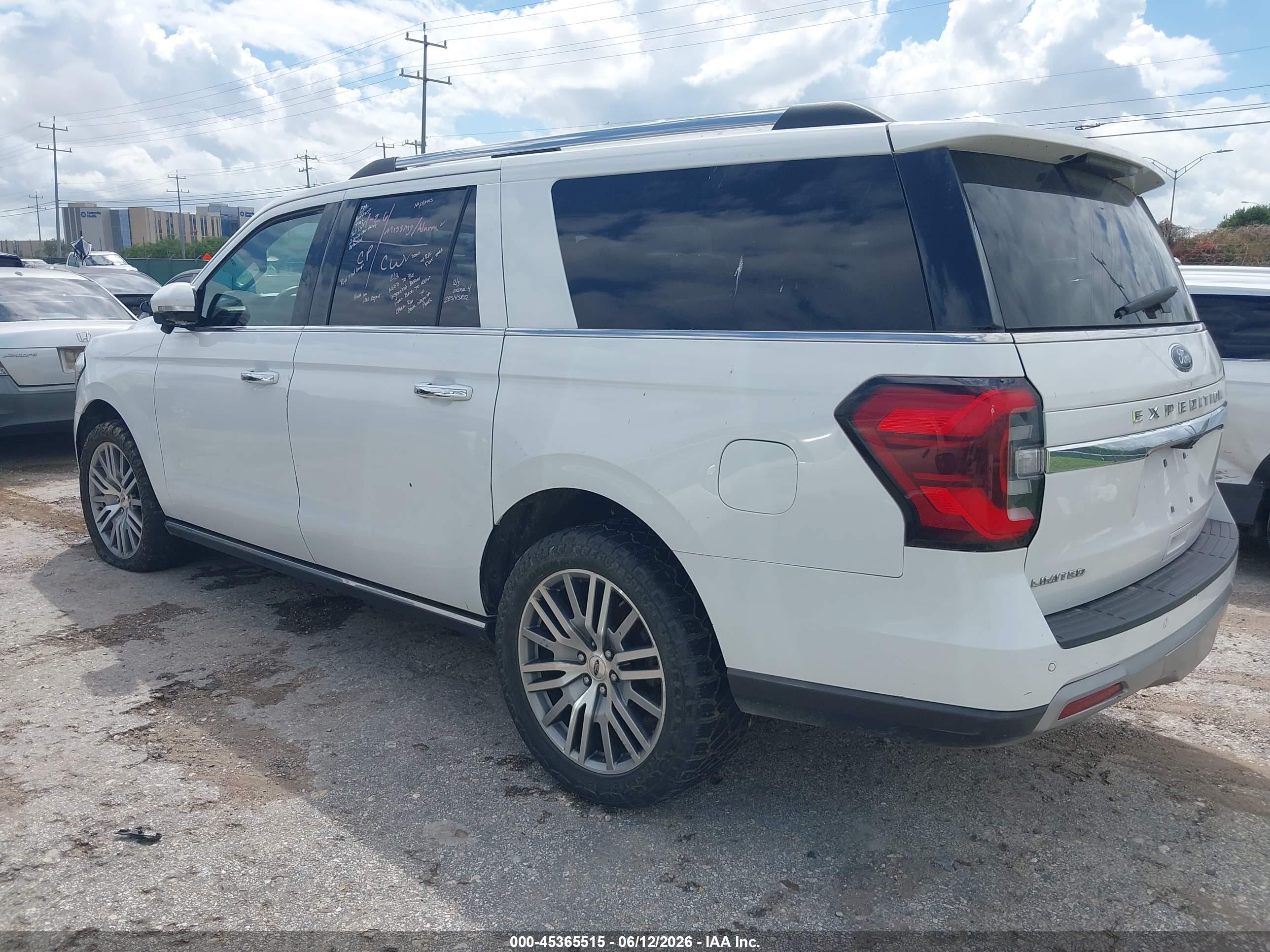 FORD EXPEDITION image 3