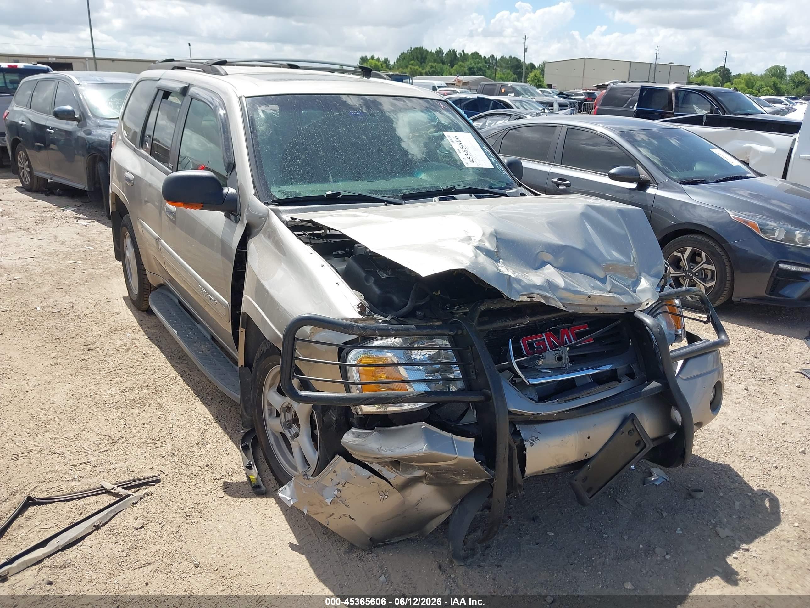 GMC ENVOY image 6