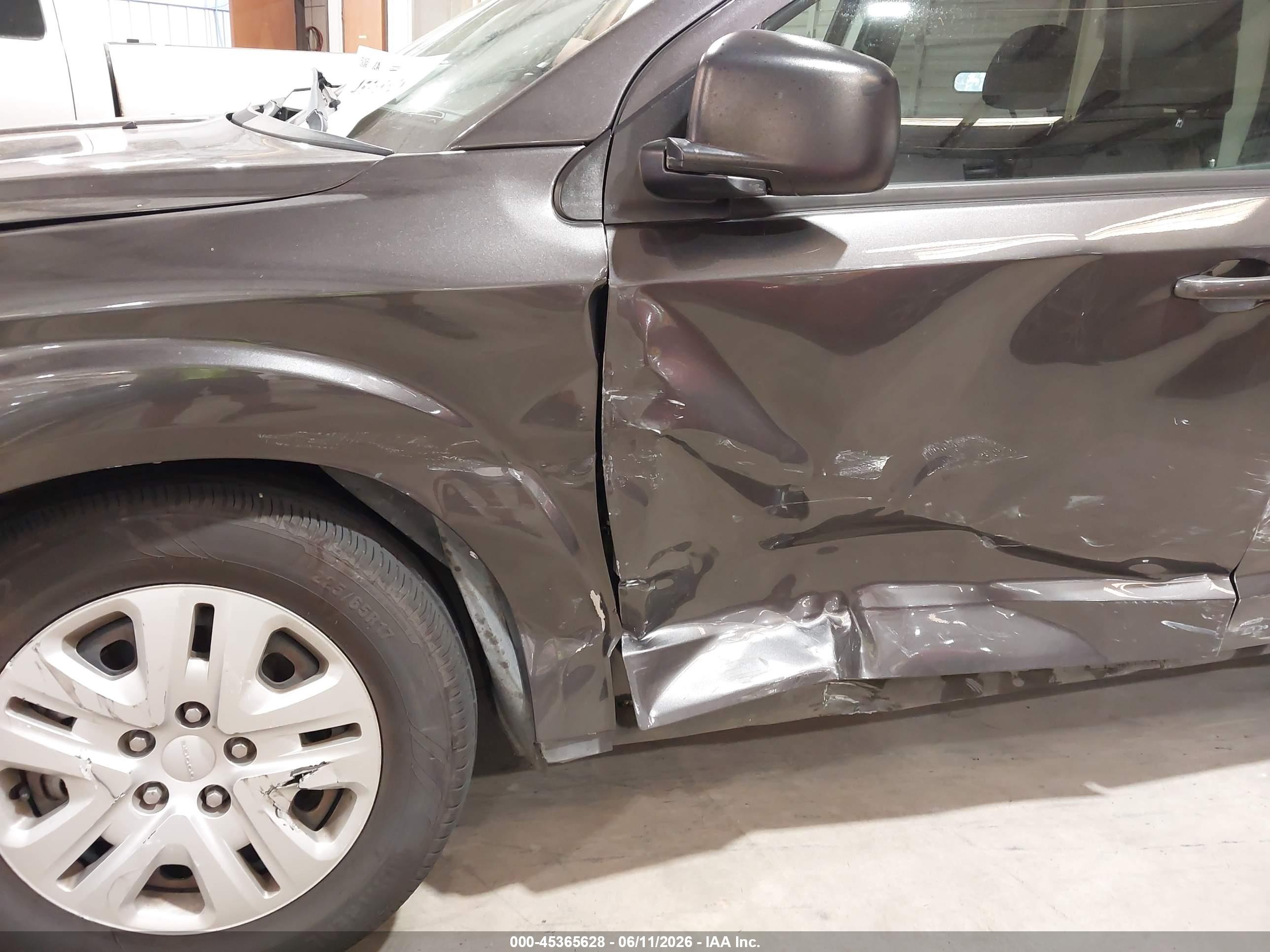 DODGE JOURNEY image 6