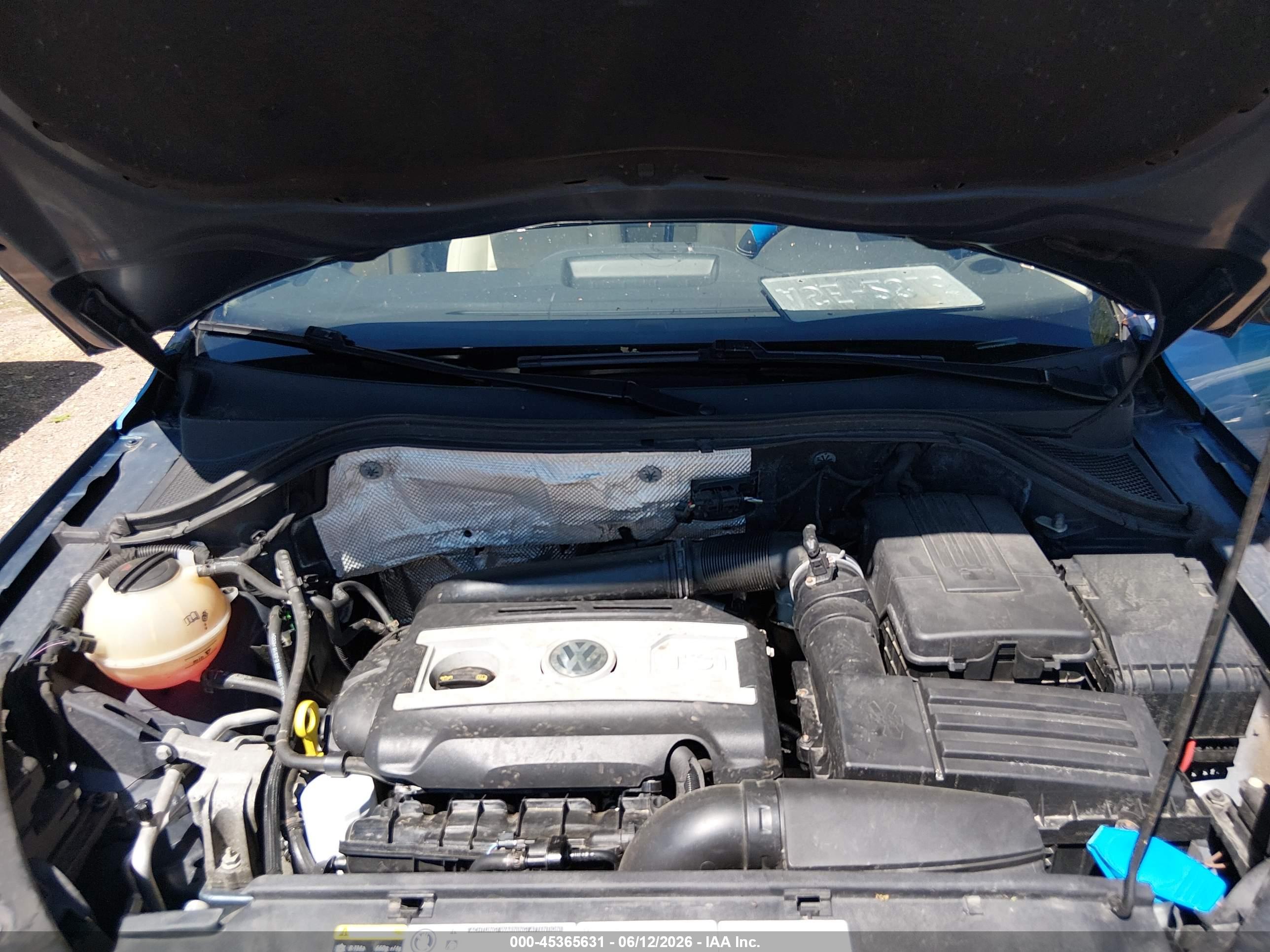 VOLKSWAGEN TIGUAN image 10