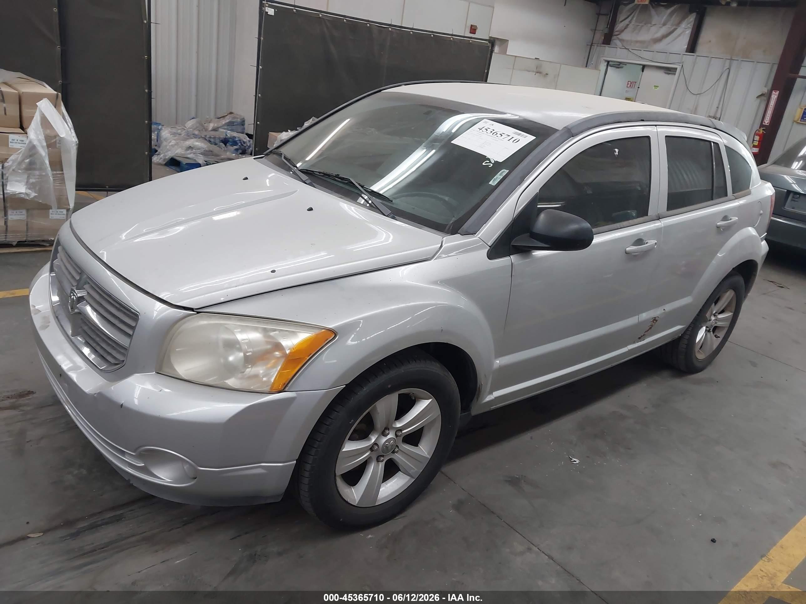 DODGE CALIBER image 2