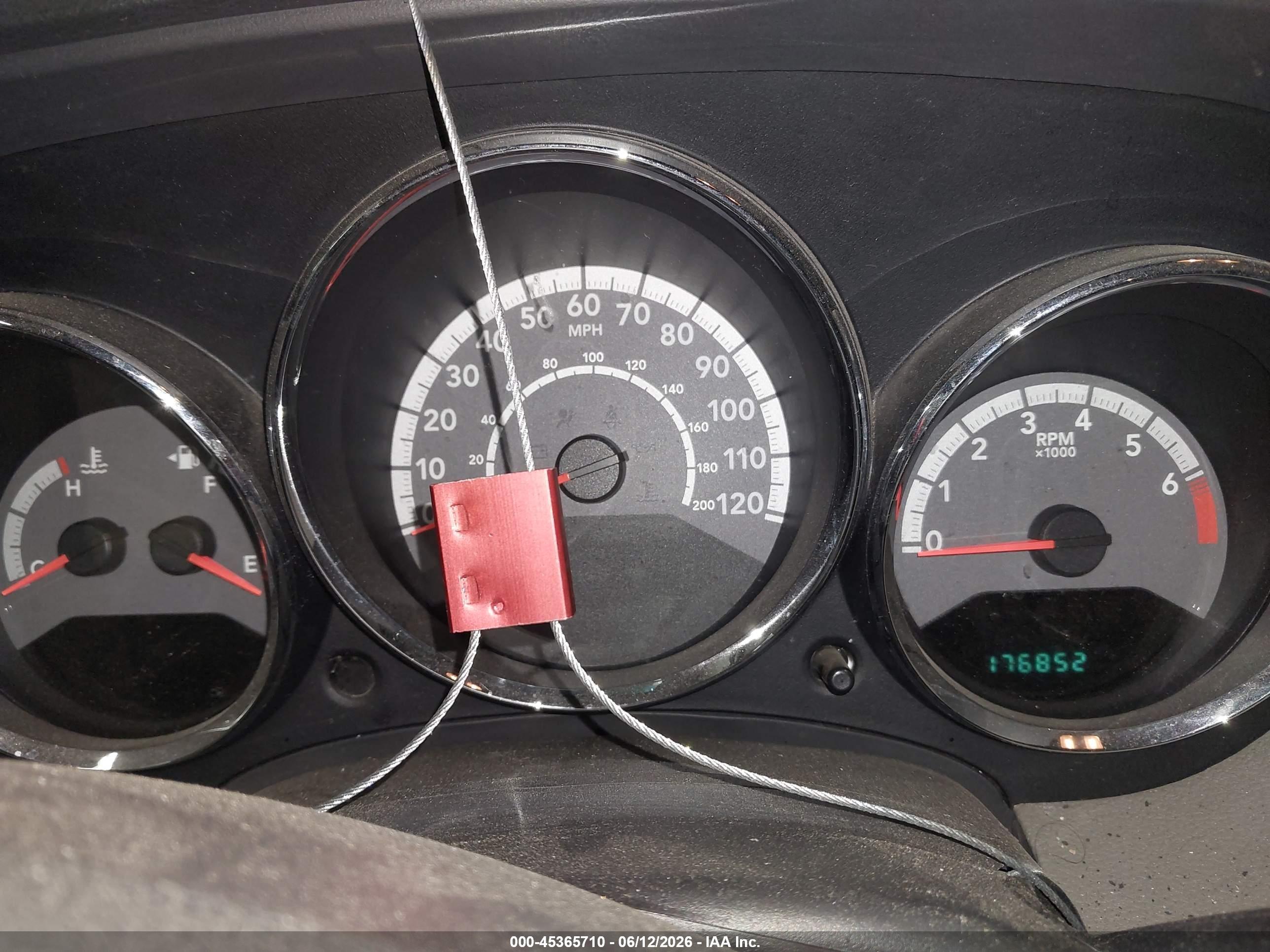 DODGE CALIBER image 7