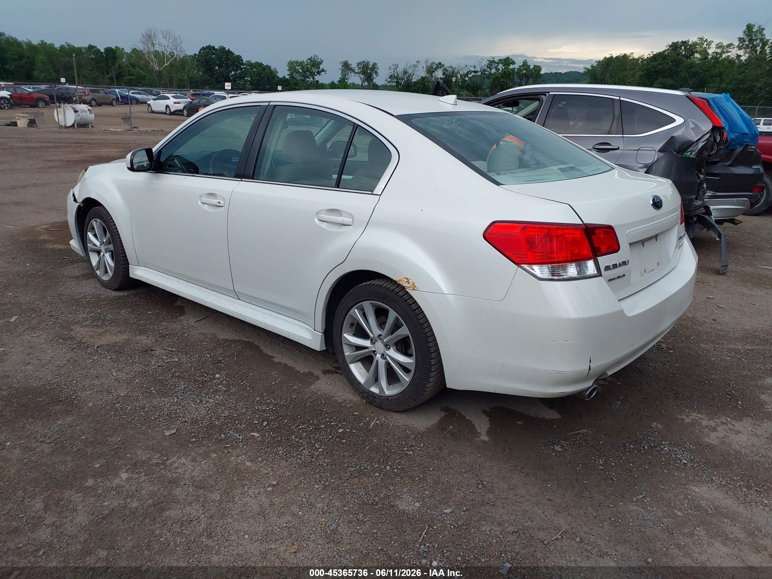 SUBARU LEGACY image 3
