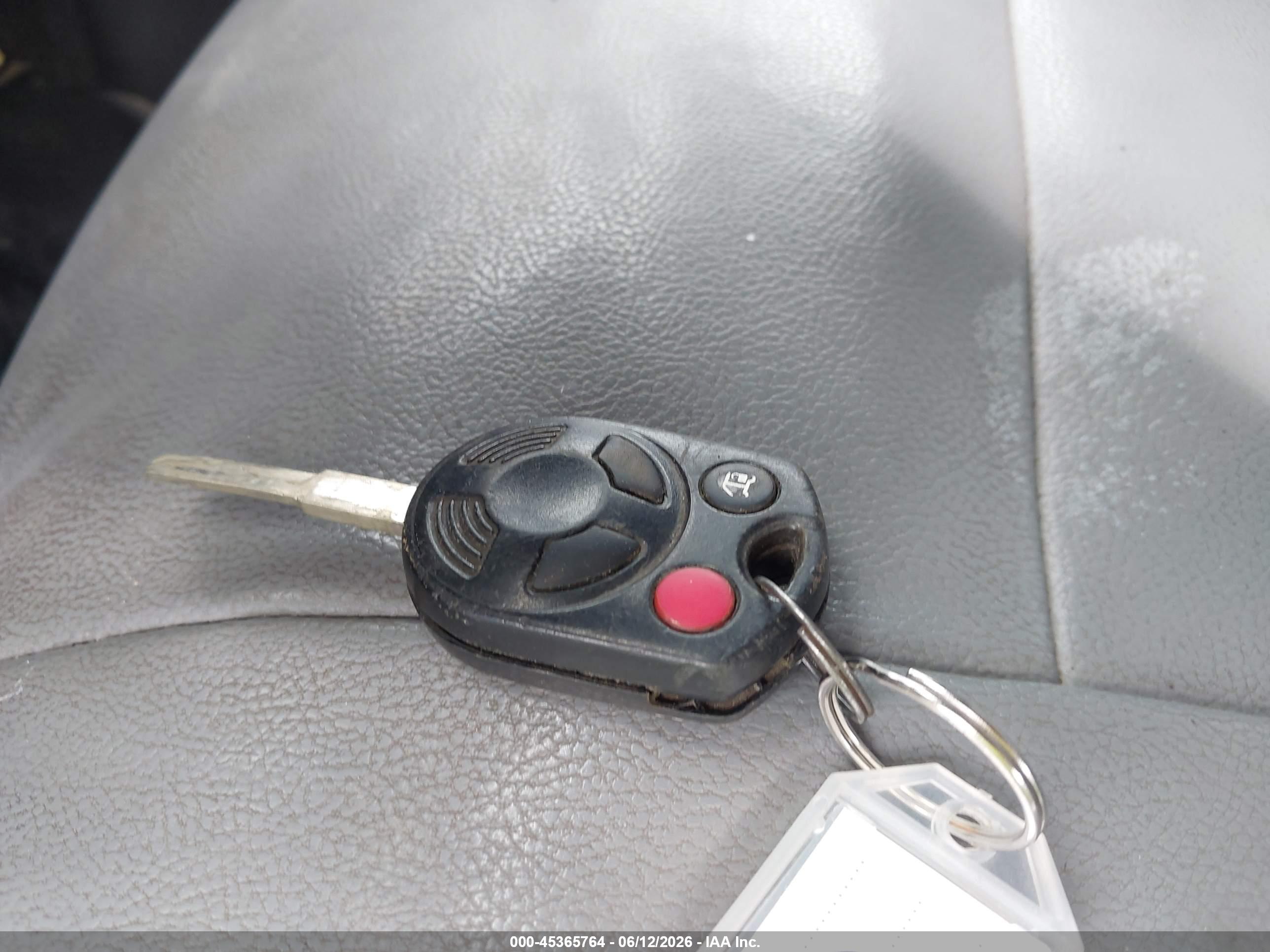 FORD TRANSIT-150 image 11