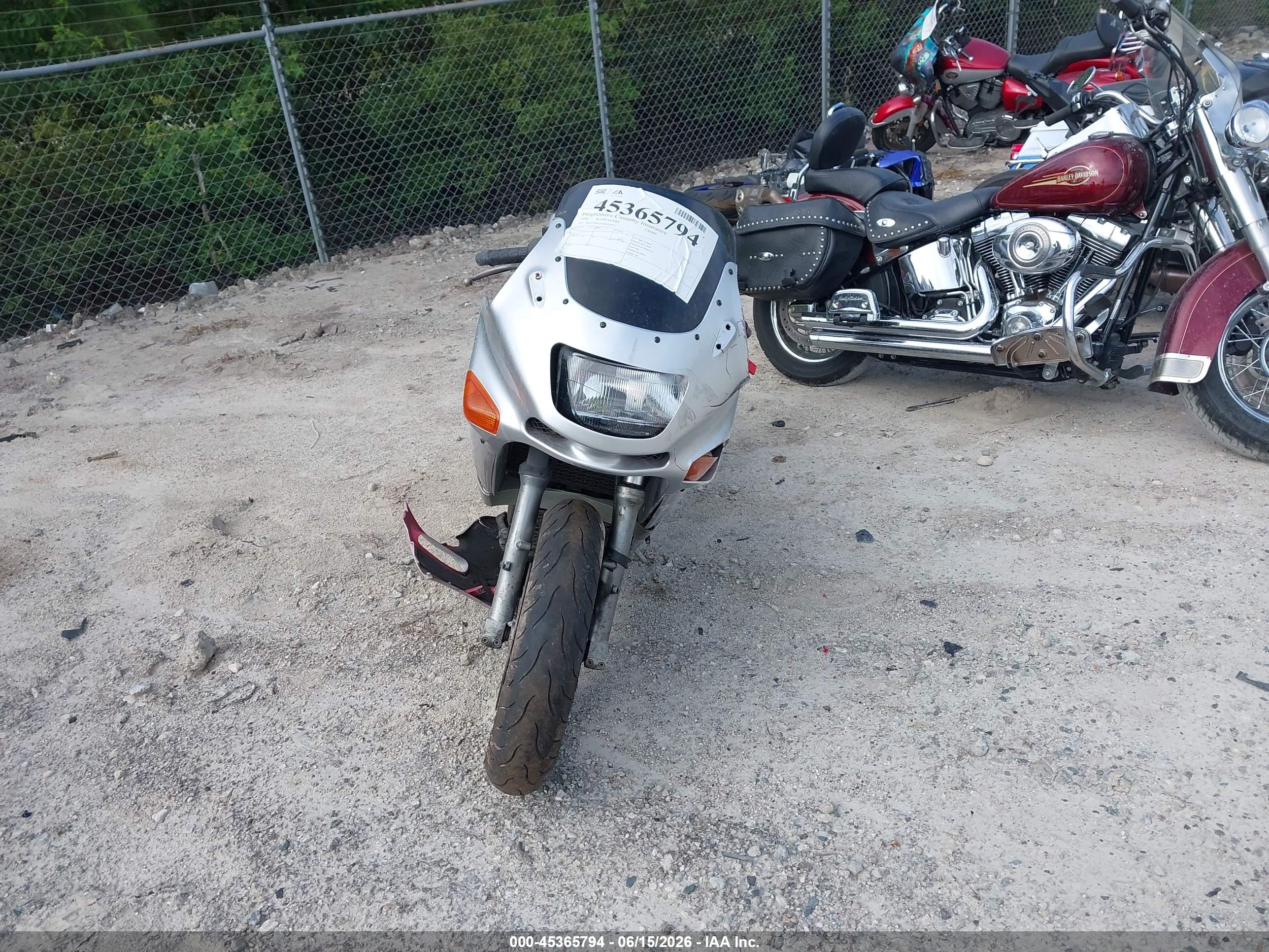 KAWASAKI ZX600 image 5