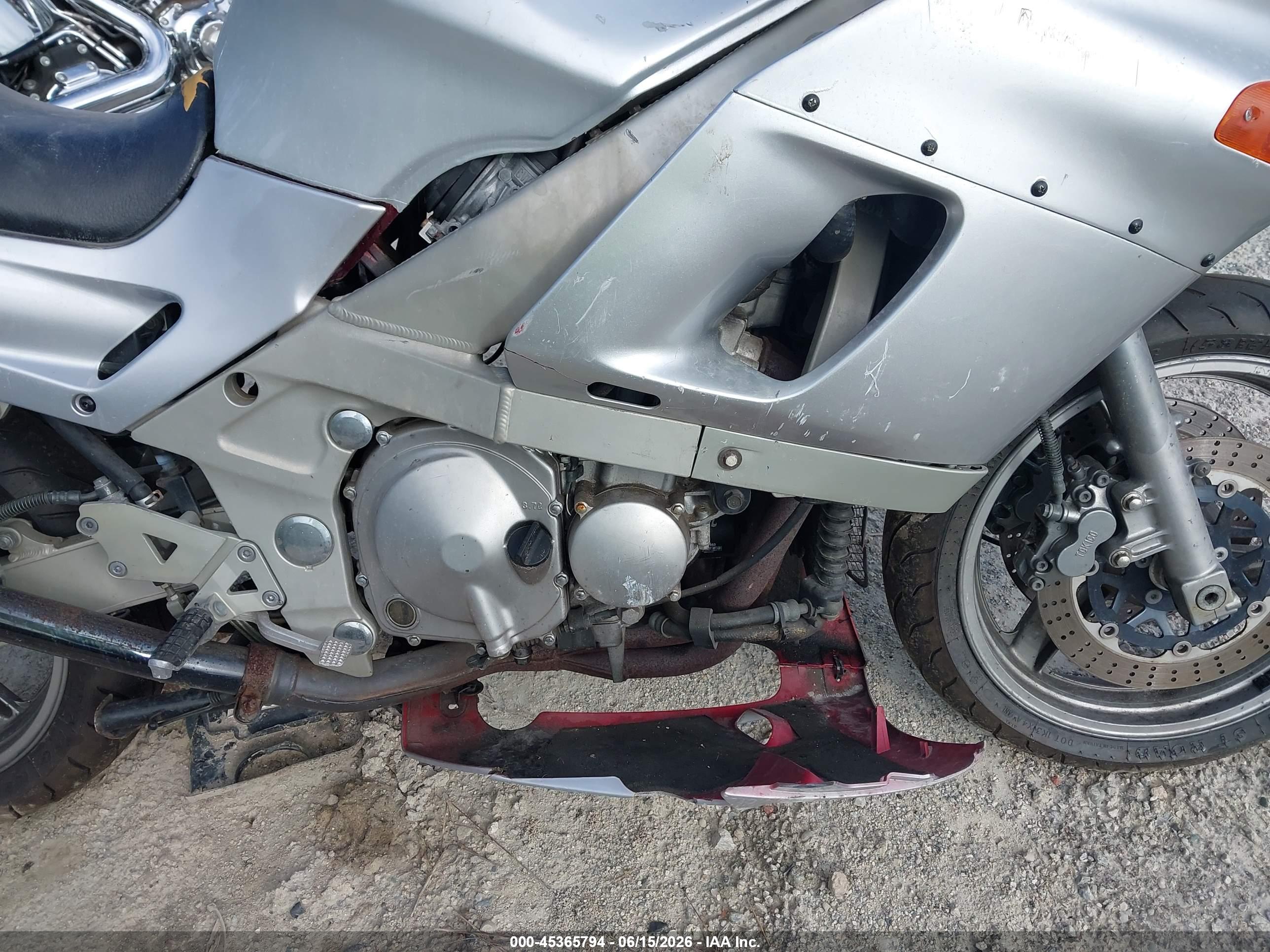 KAWASAKI ZX600 image 8