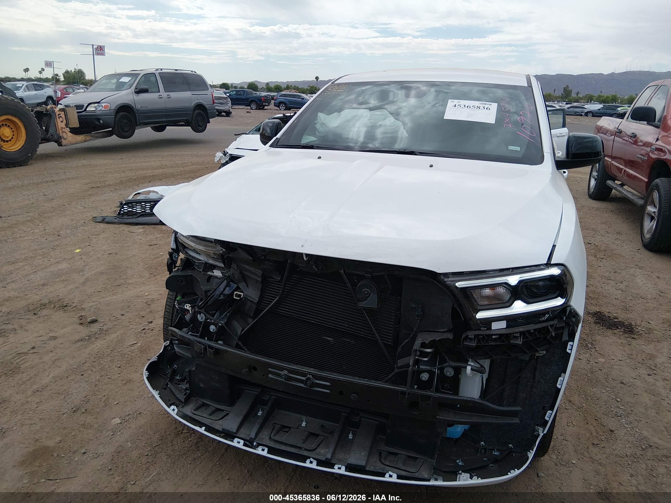 DODGE DURANGO image 6