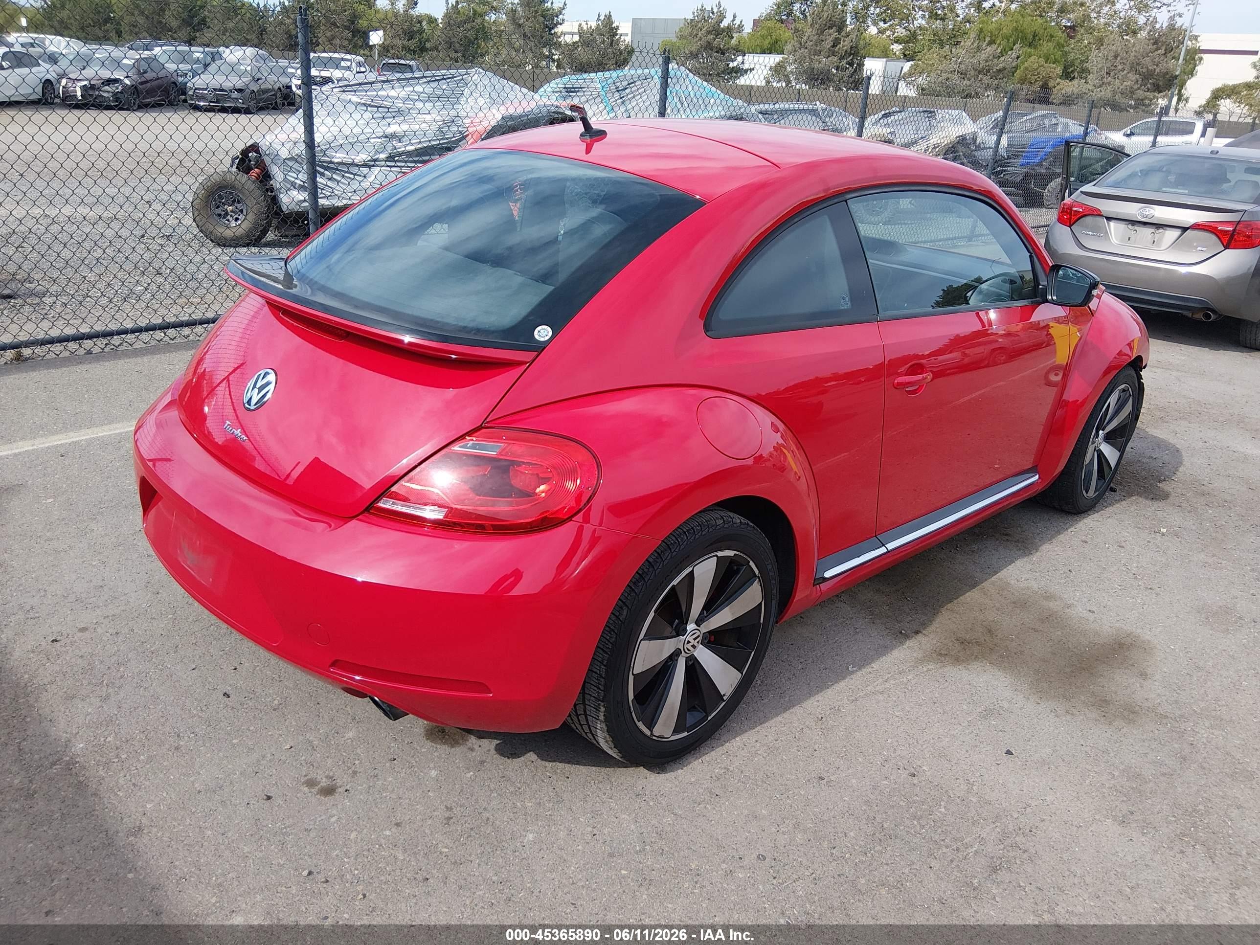 VOLKSWAGEN BEETLE image 4