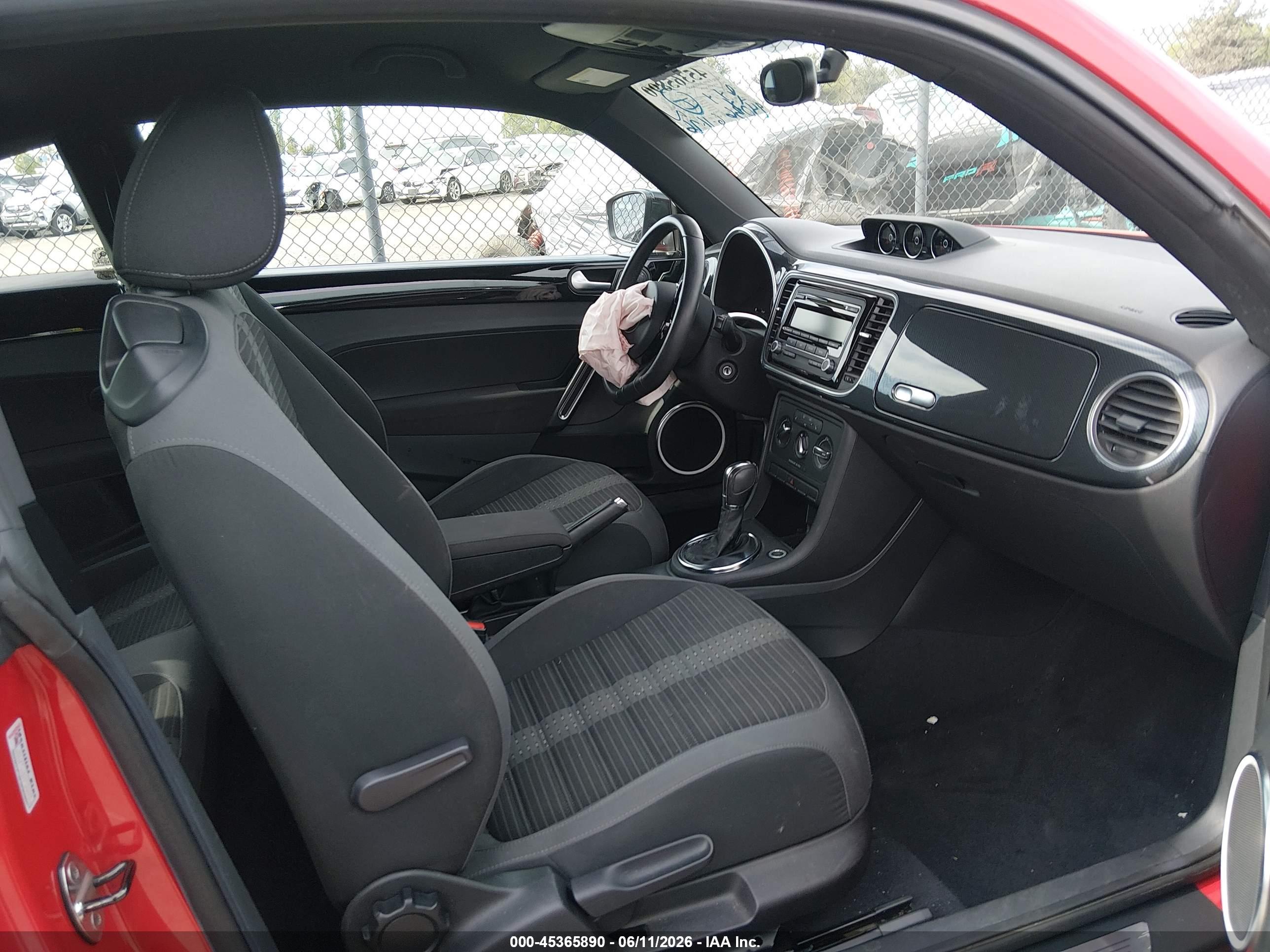 VOLKSWAGEN BEETLE image 5