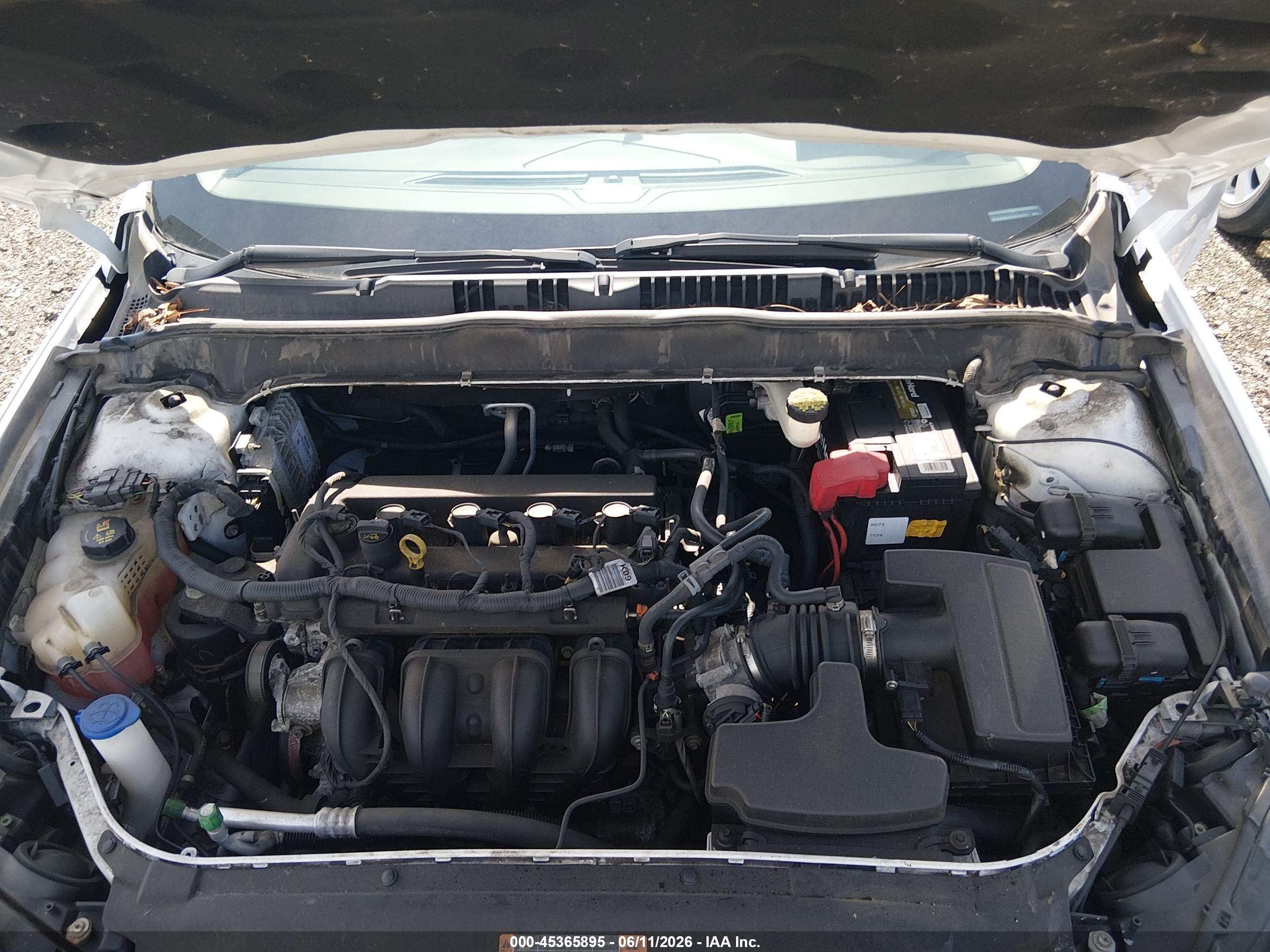FORD FUSION image 10