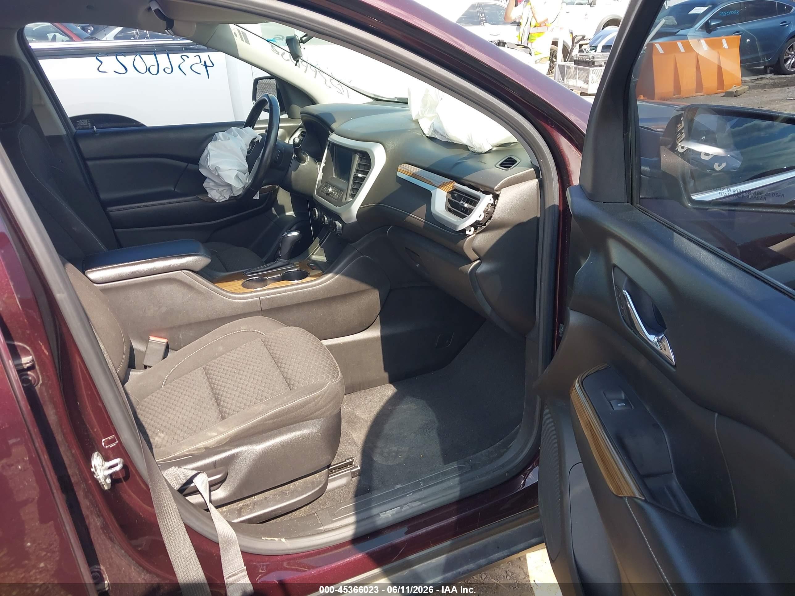 GMC ACADIA image 5