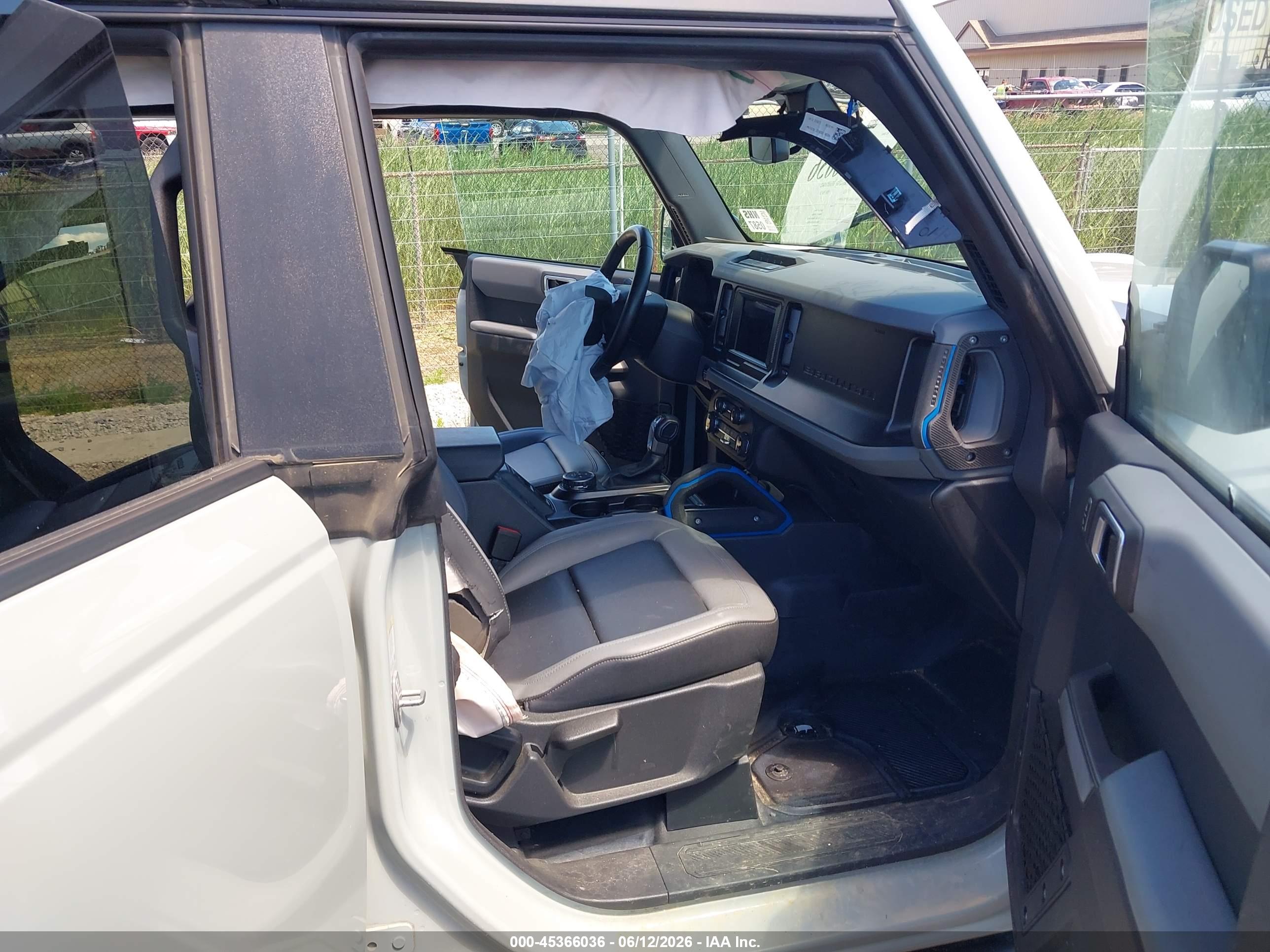 FORD BRONCO image 5