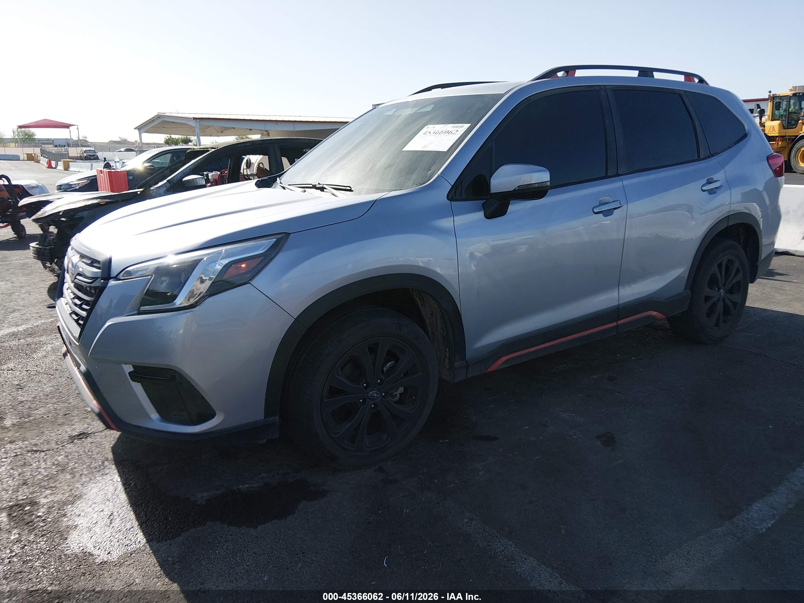 SUBARU FORESTER image 2