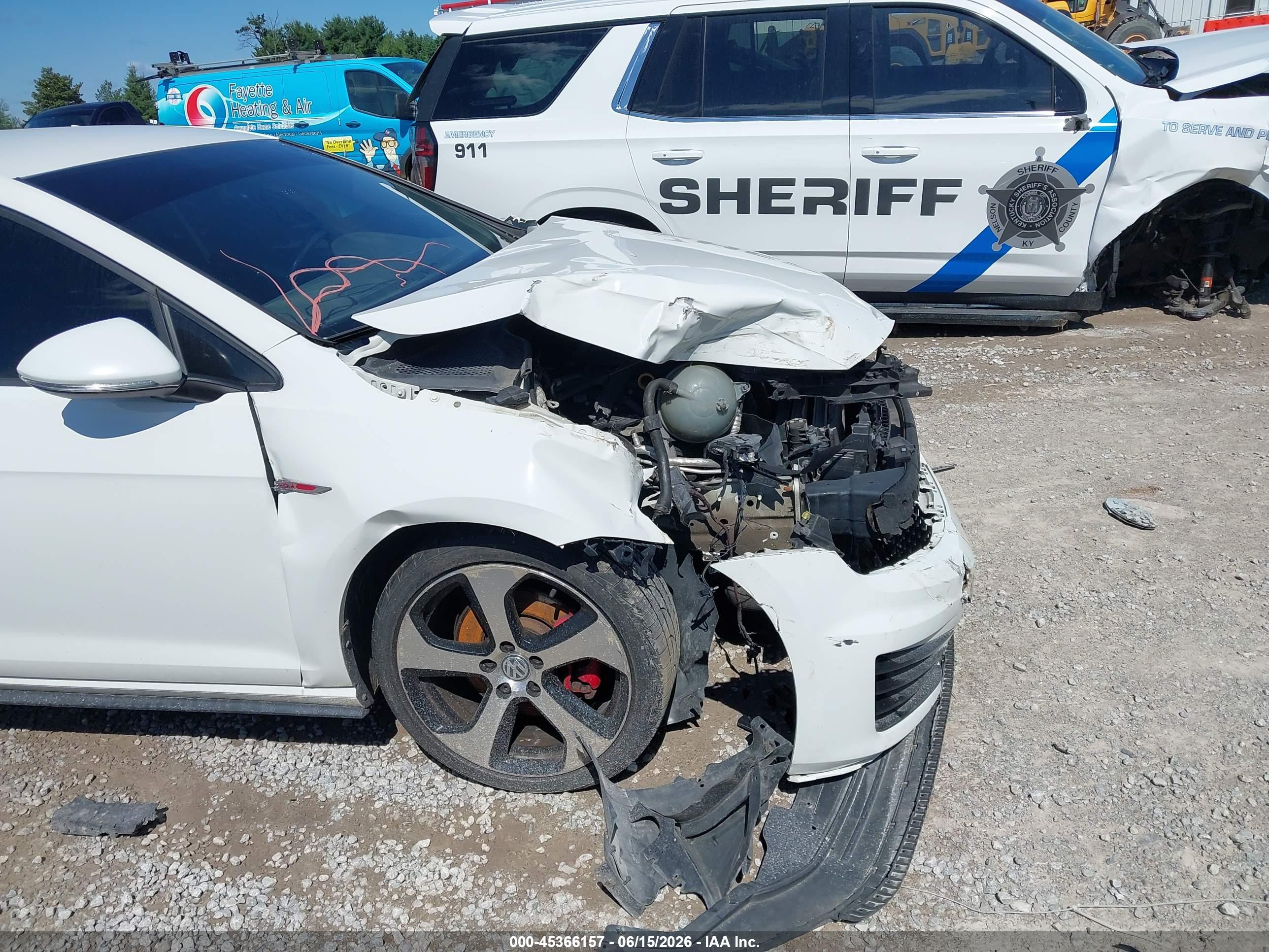 VOLKSWAGEN GOLF image 6