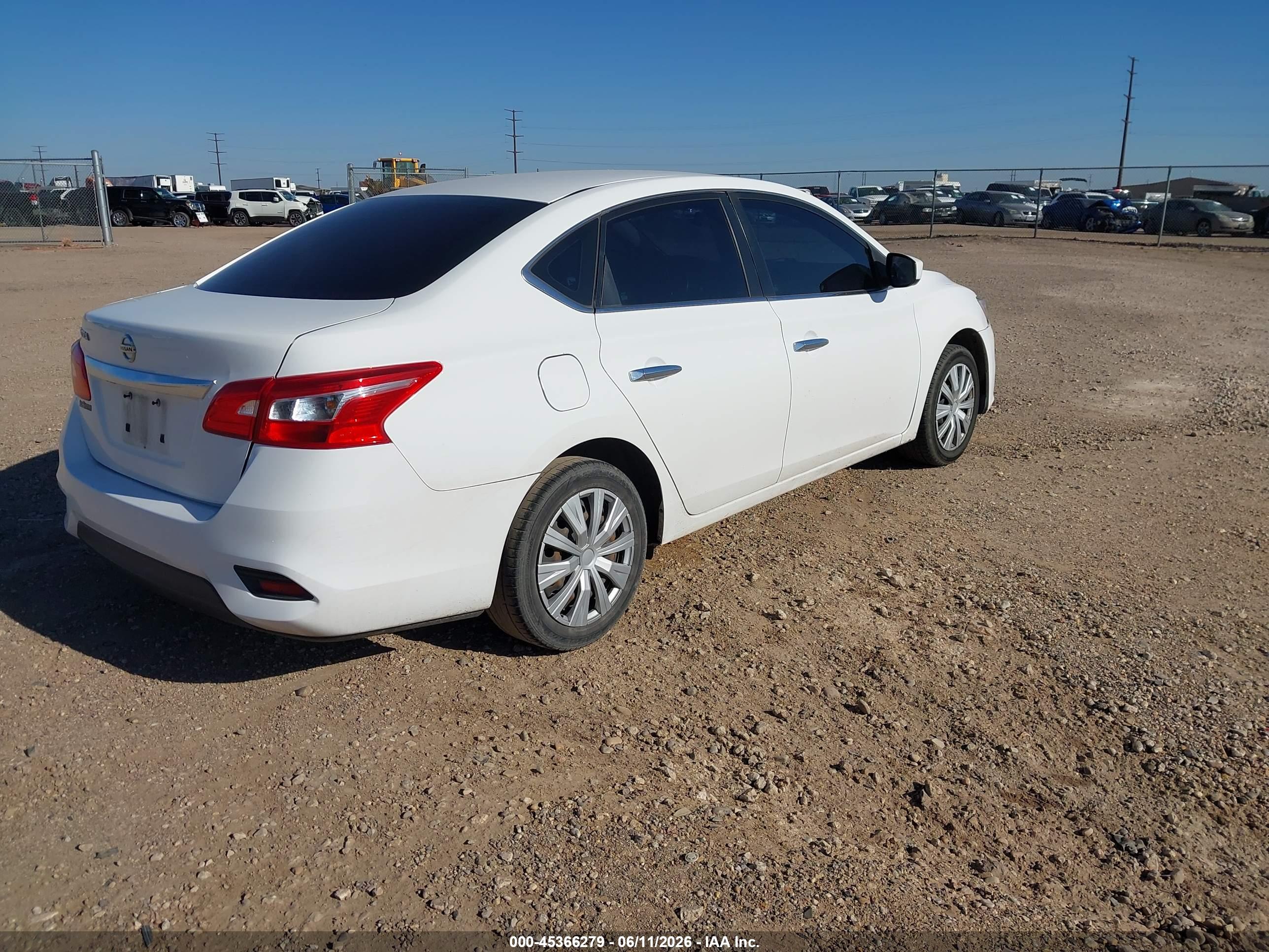 NISSAN SENTRA image 4